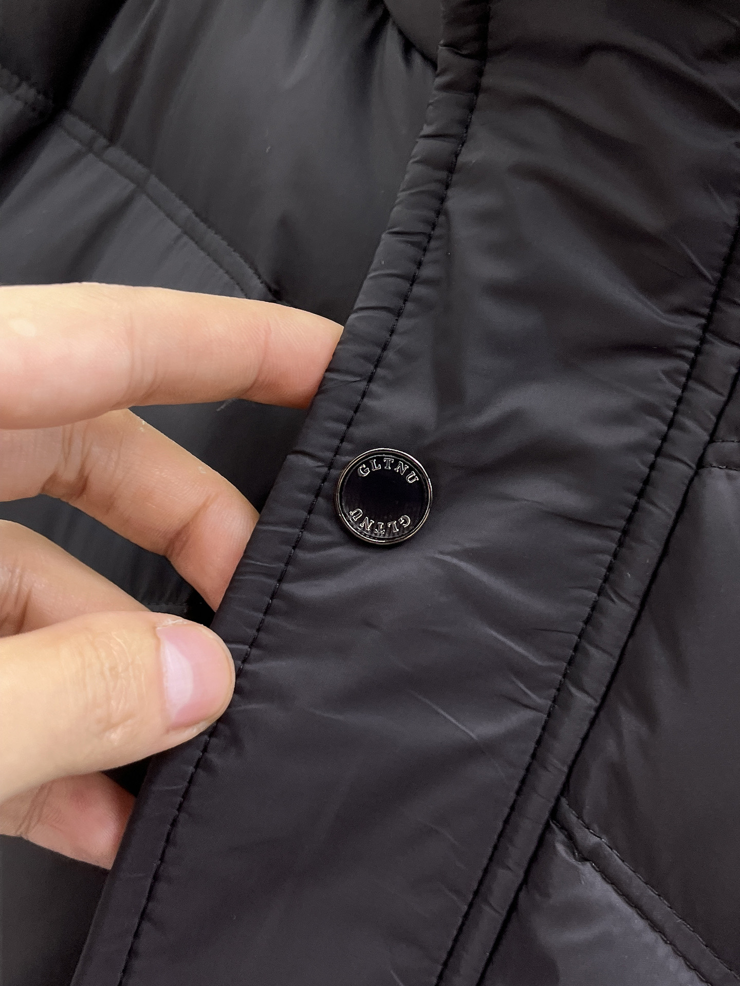 Burberry Down Jacket S-m-l-xl