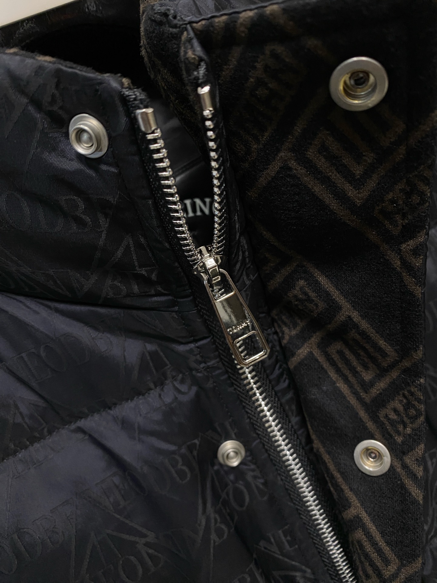 Armani Down Jacket S-m-l-xl