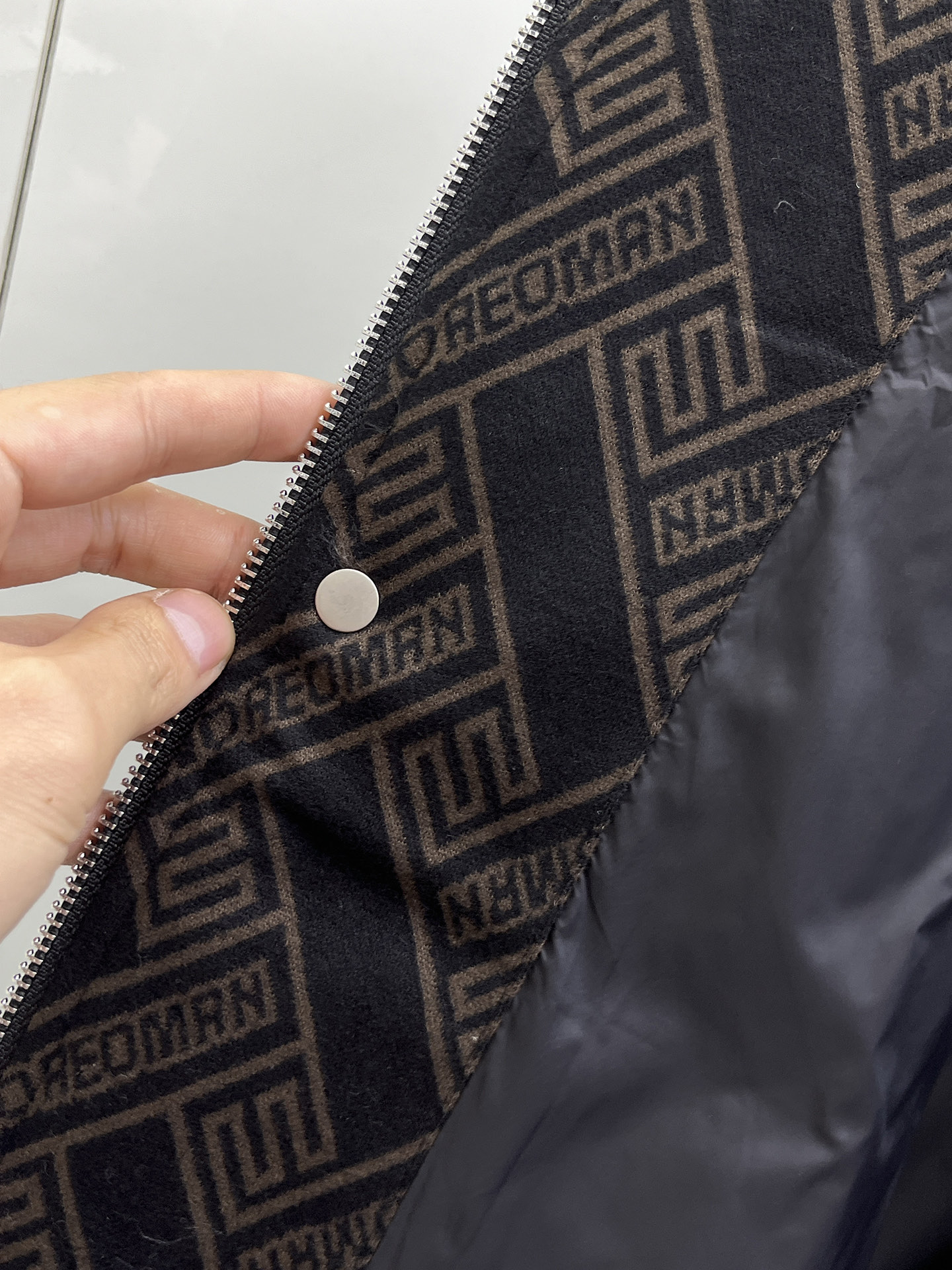 Armani Down Jacket S-m-l-xl