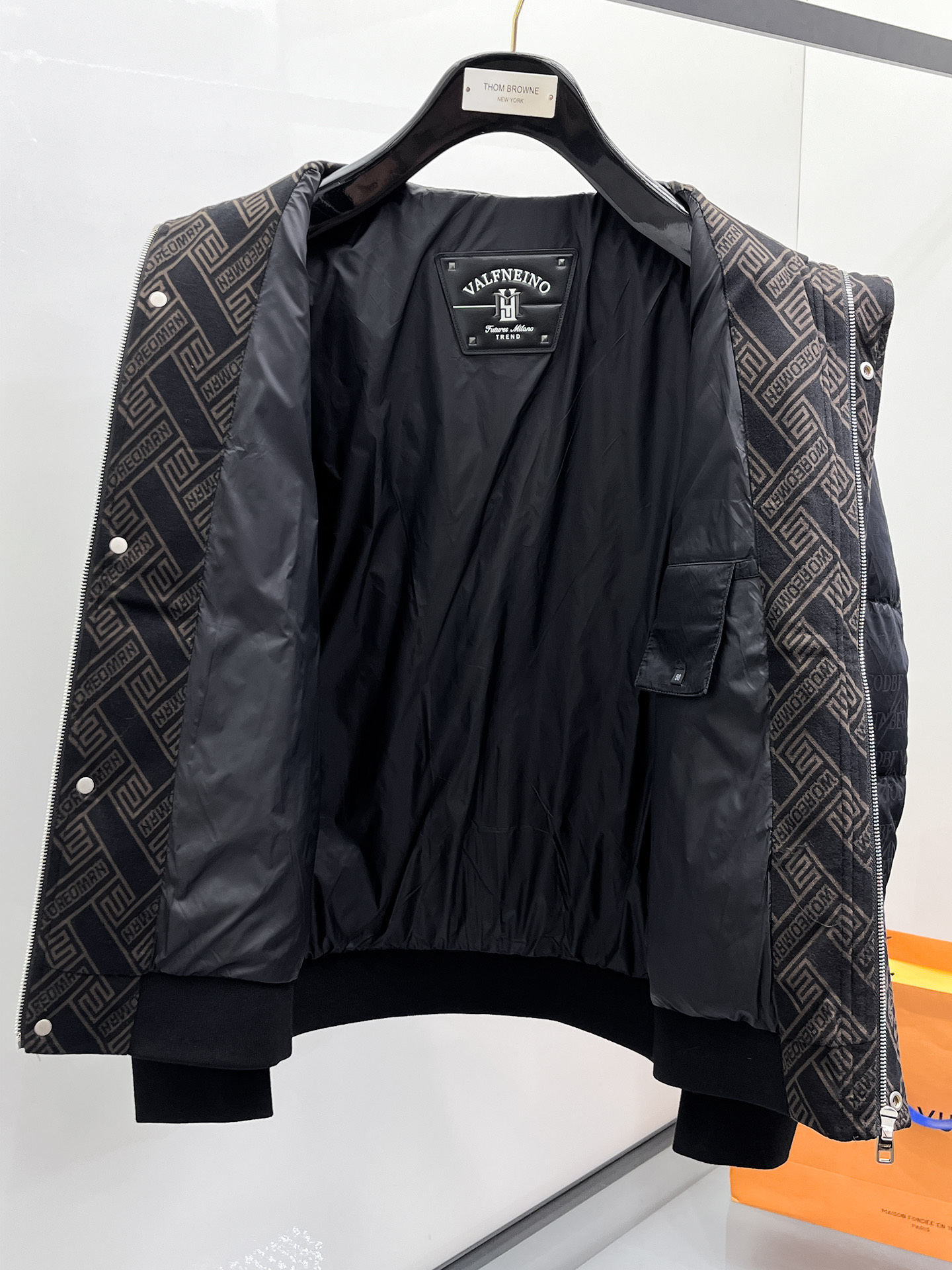 Armani Down Jacket S-m-l-xl