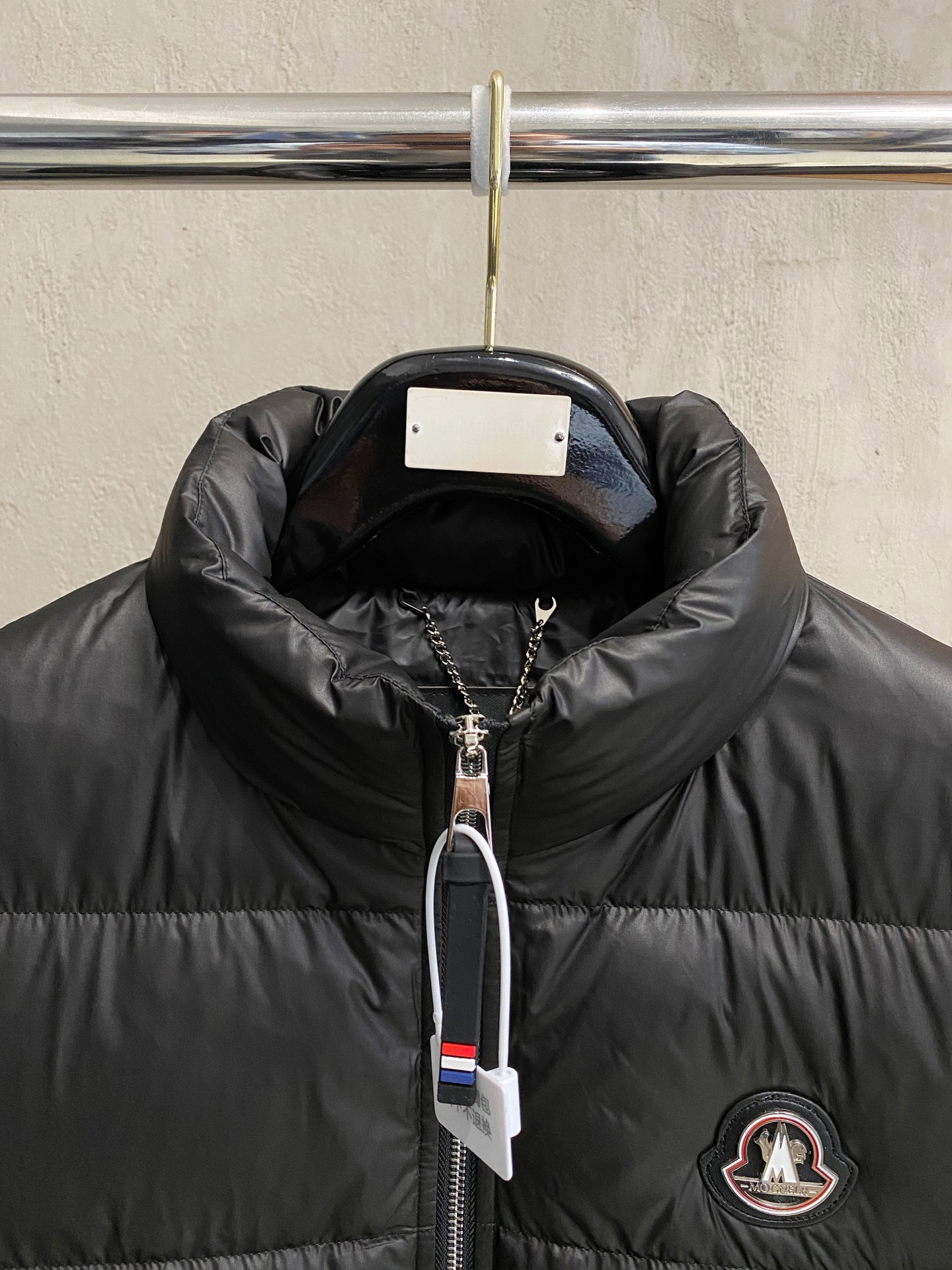 Moncler Down Jacket S-m-l-xl