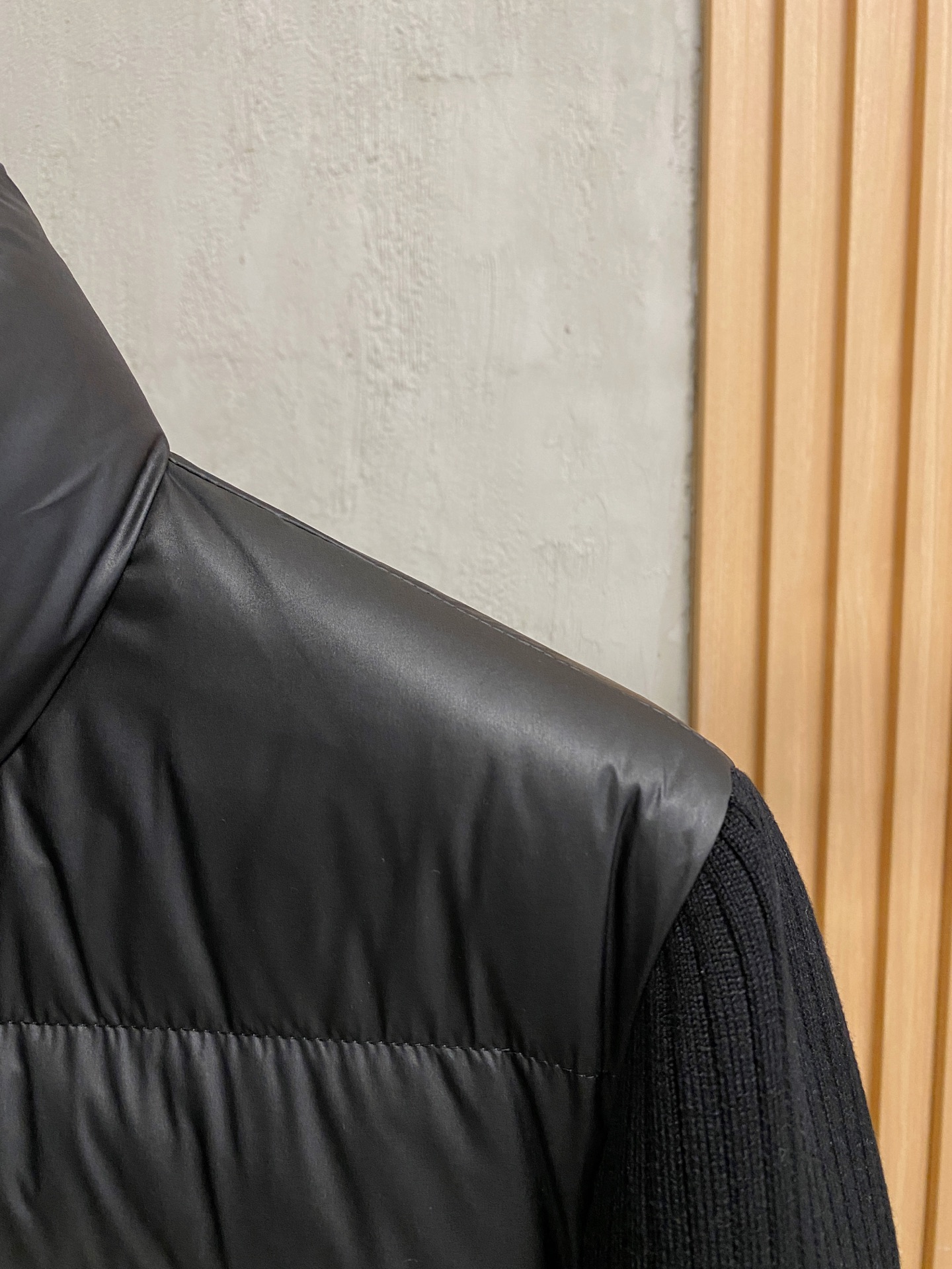 Moncler Down Jacket S-m-l-xl