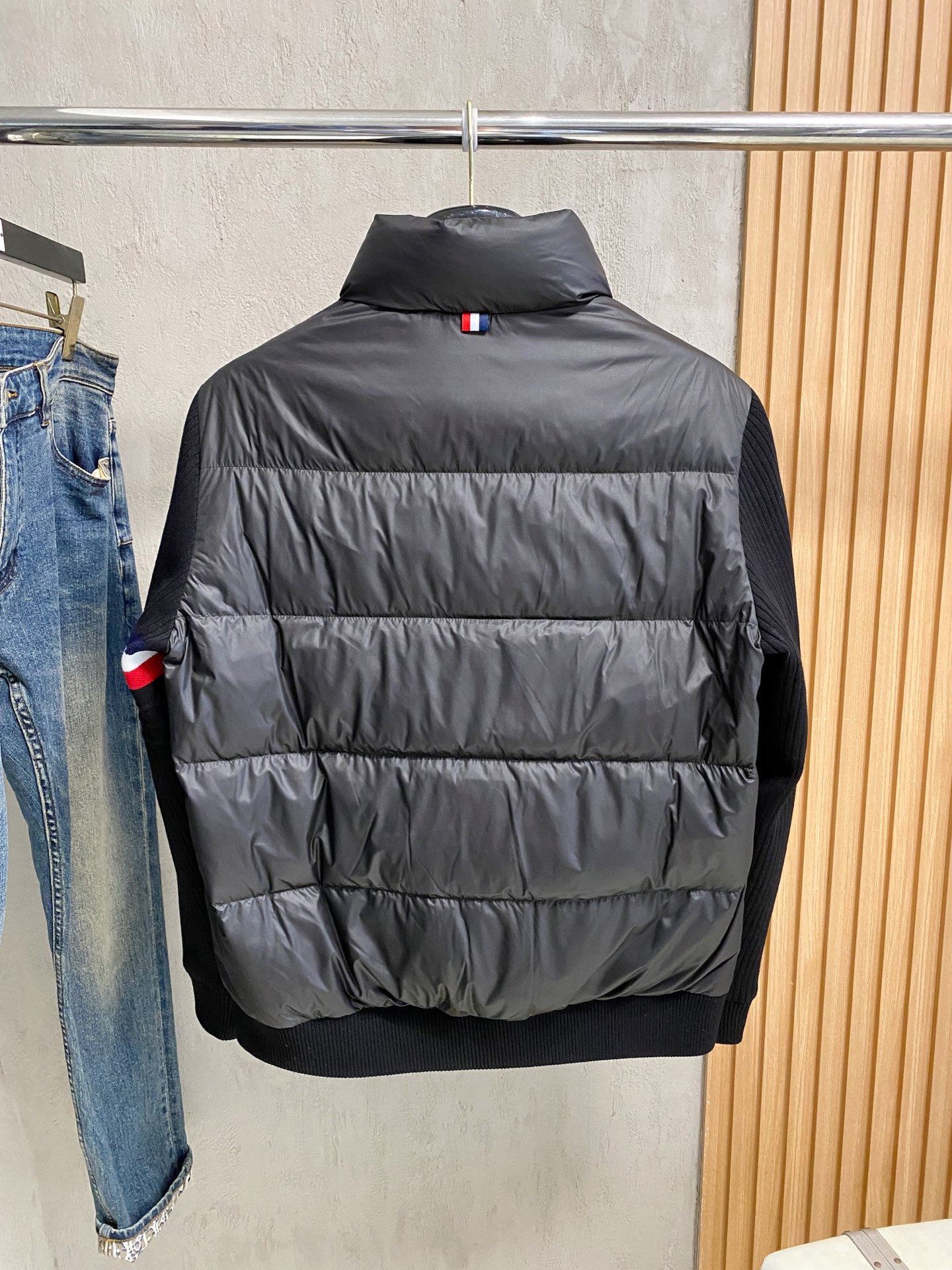 Moncler Down Jacket S-m-l-xl