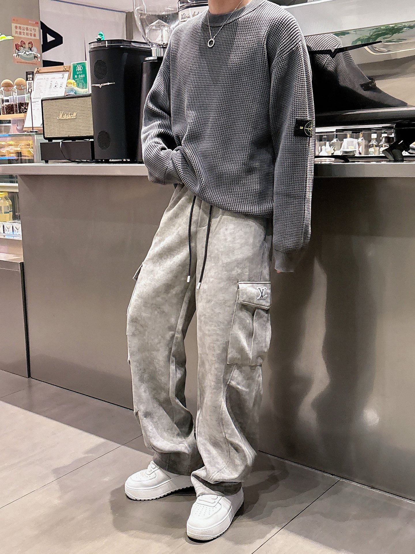 Louis Vuitton Basic Clothing M-l-xl