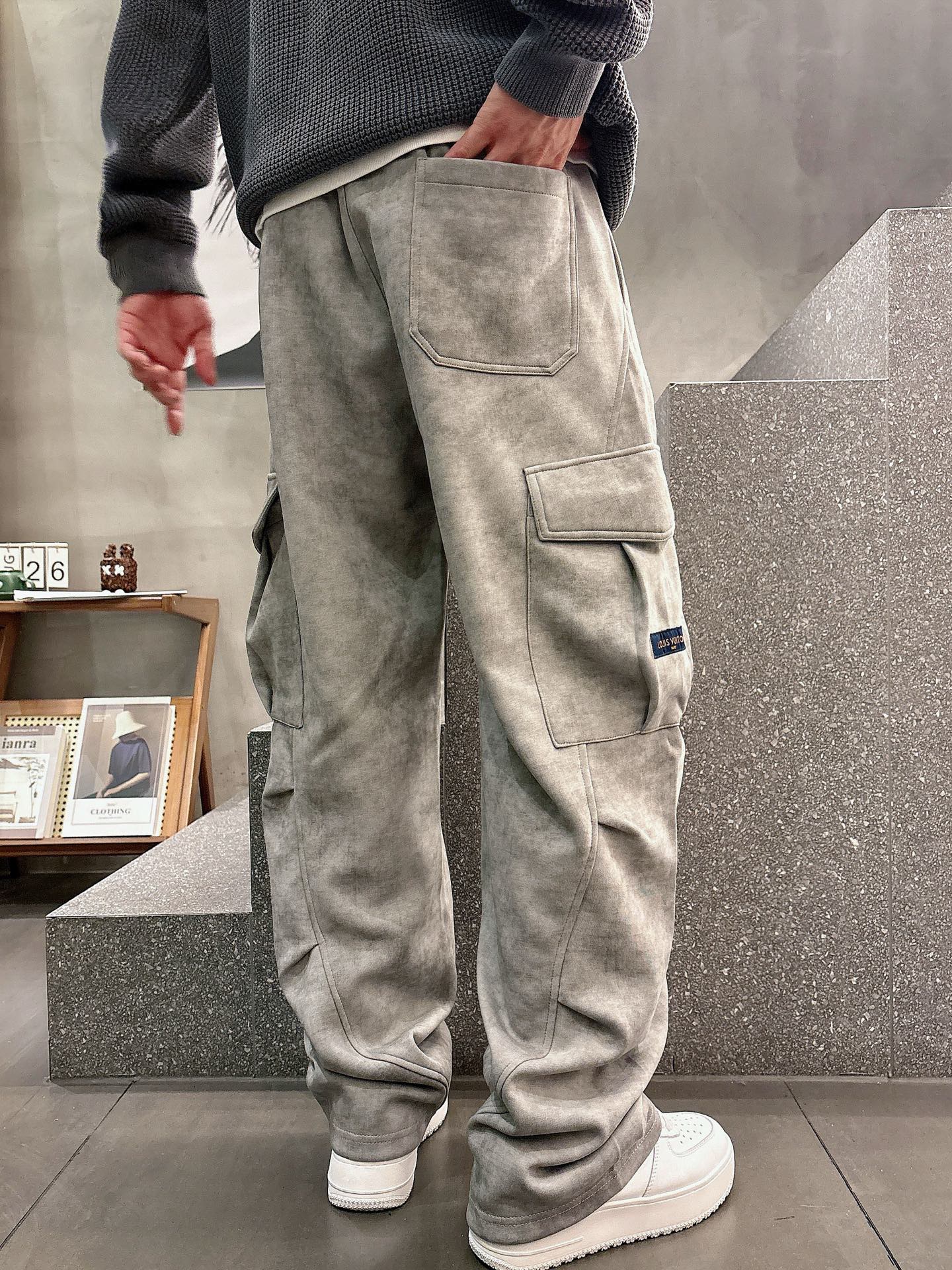 Louis Vuitton Basic Clothing M-l-xl