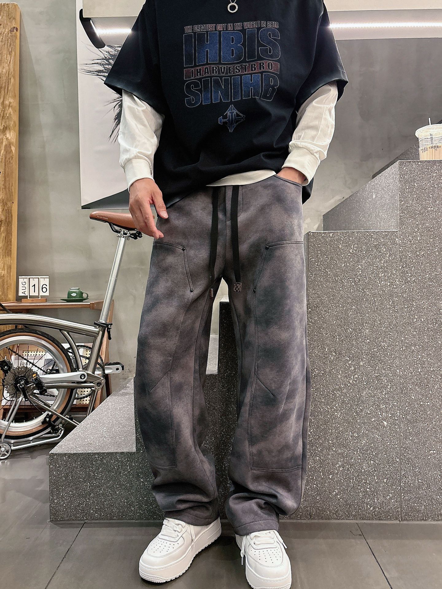 Louis Vuitton Basic Clothing M-l-xl