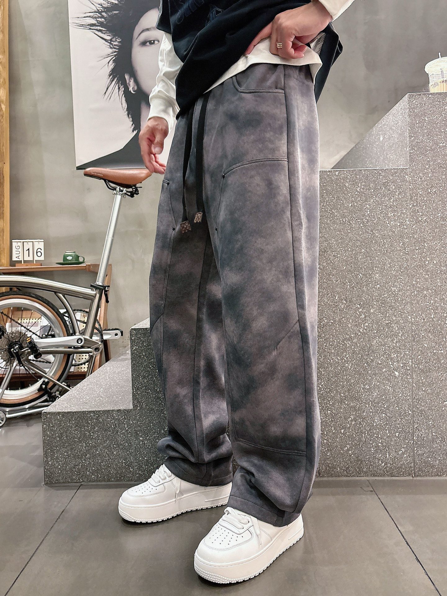 Louis Vuitton Basic Clothing M-l-xl