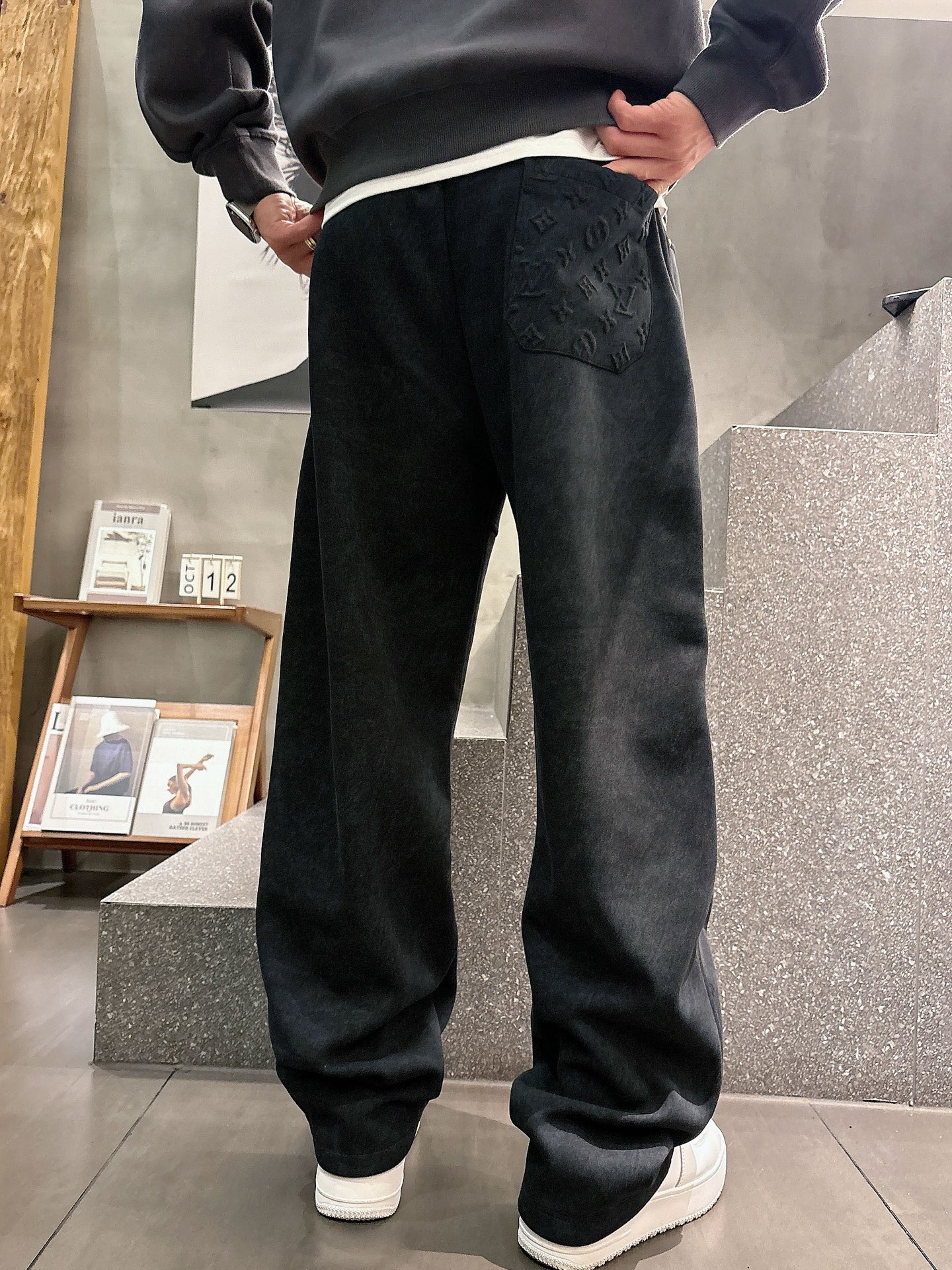 Louis Vuitton Basic Clothing M-l-xl