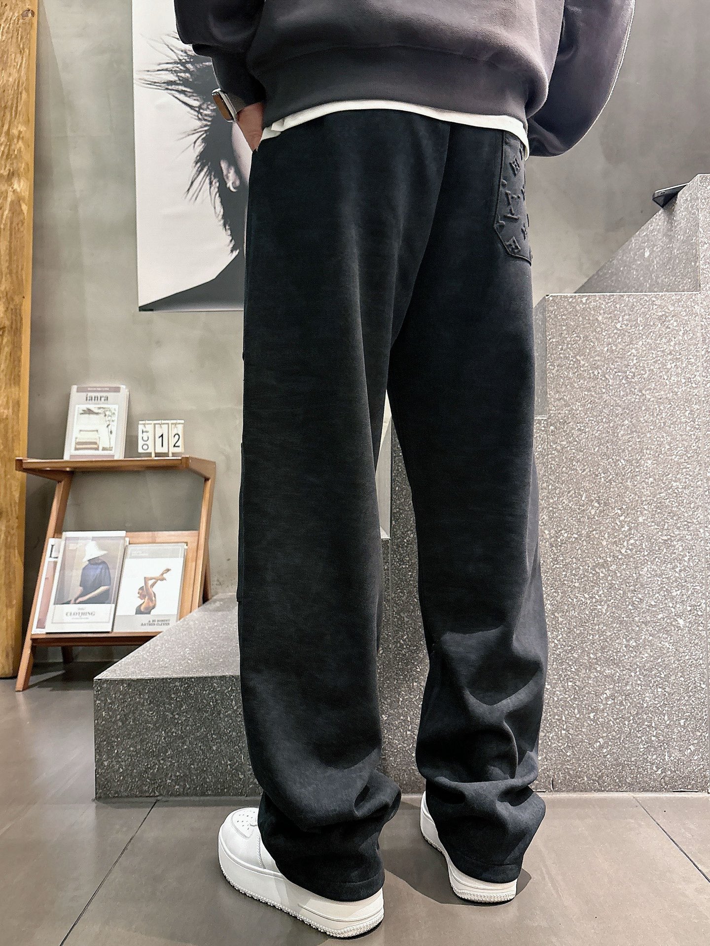Louis Vuitton Basic Clothing M-l-xl