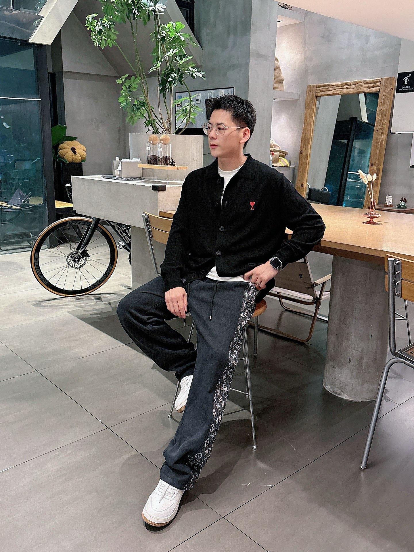 Louis Vuitton Basic Clothing M-l-xl
