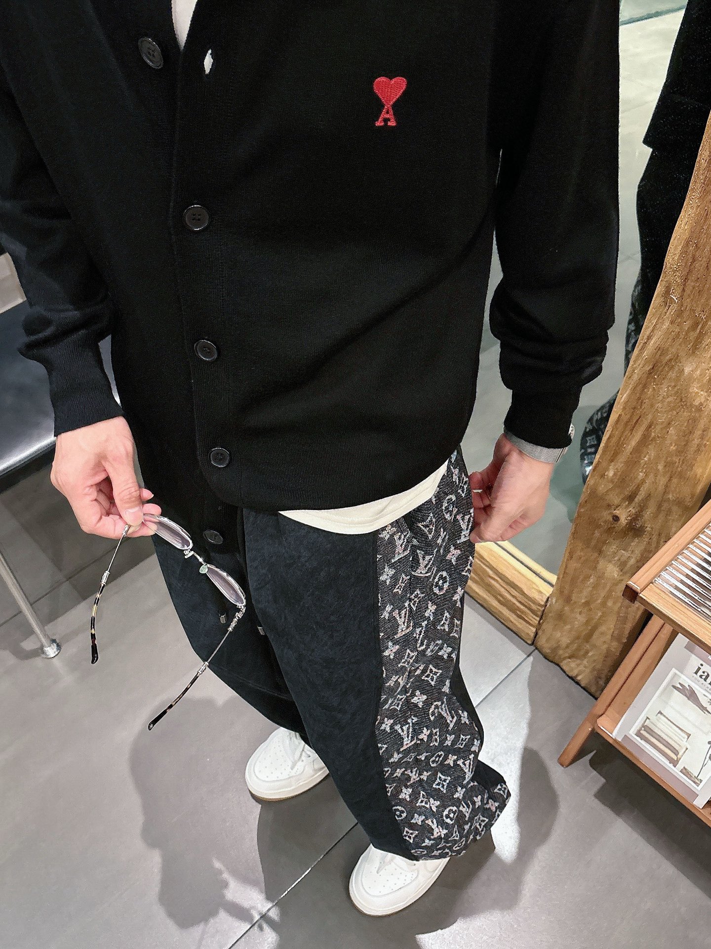 Louis Vuitton Basic Clothing M-l-xl