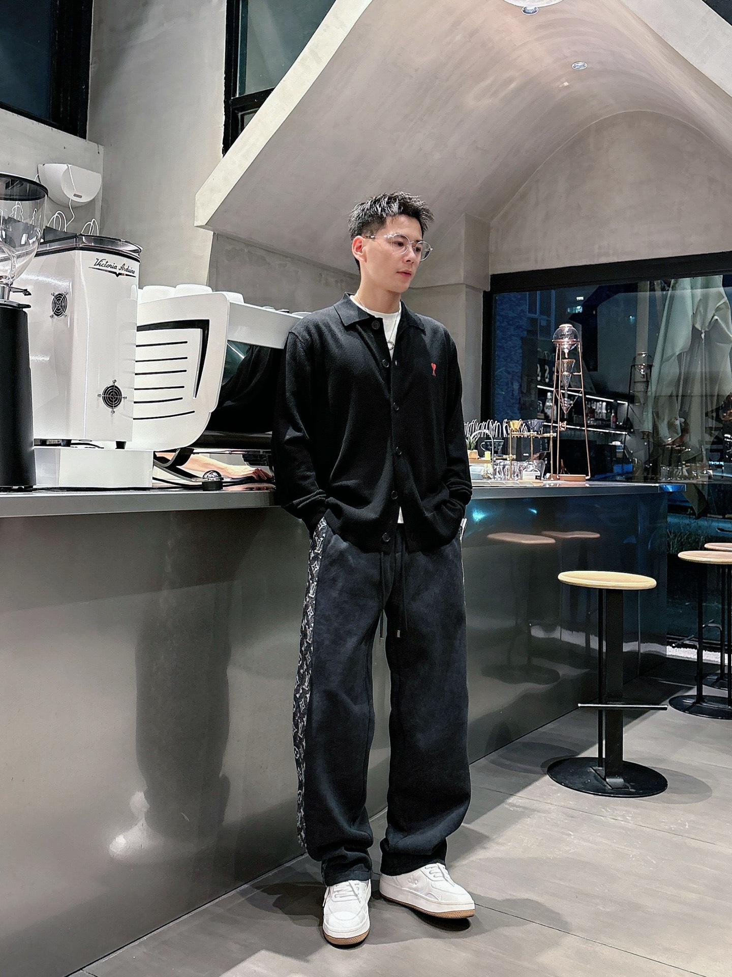 Louis Vuitton Basic Clothing M-l-xl