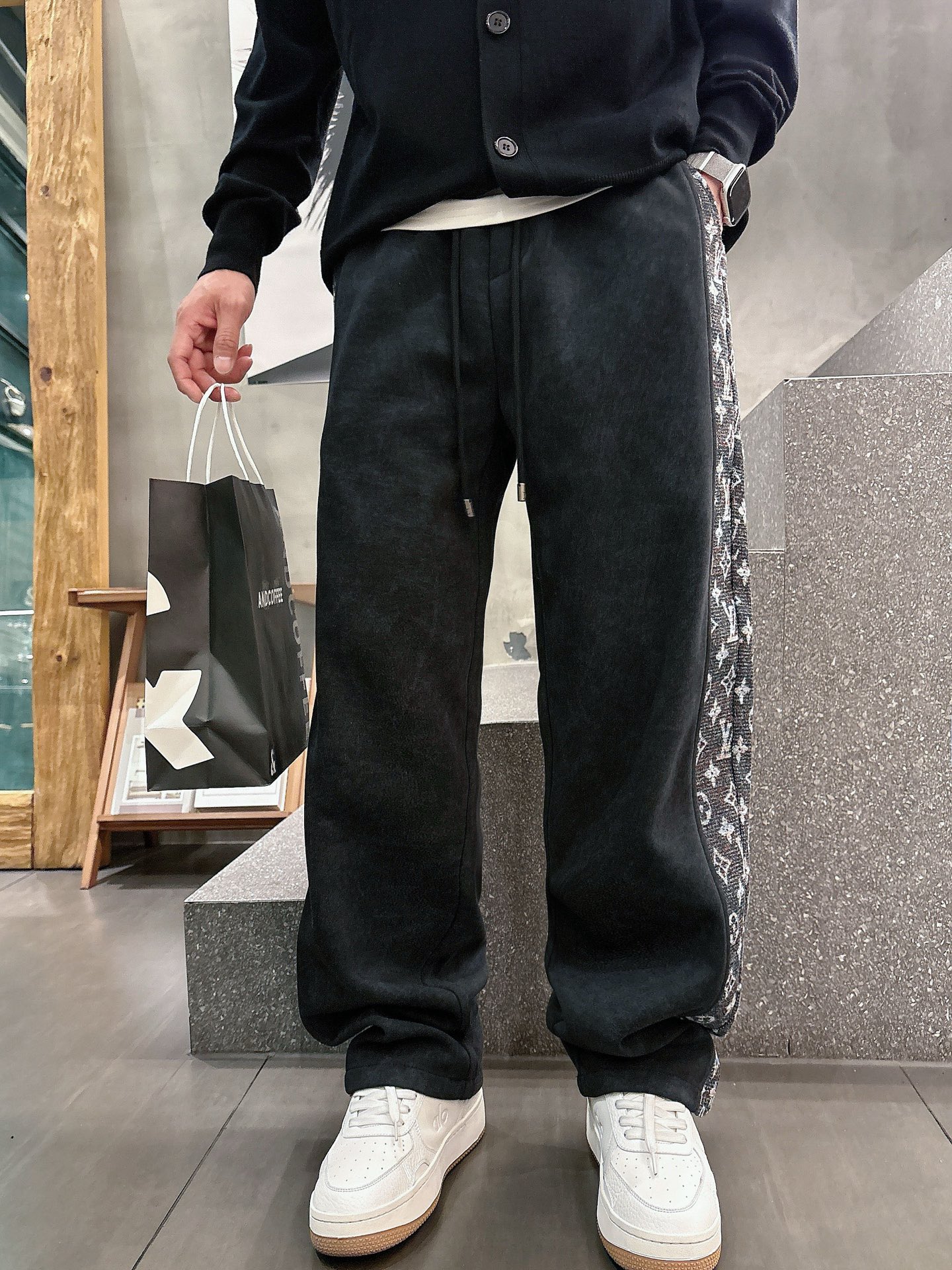 Louis Vuitton Basic Clothing M-l-xl