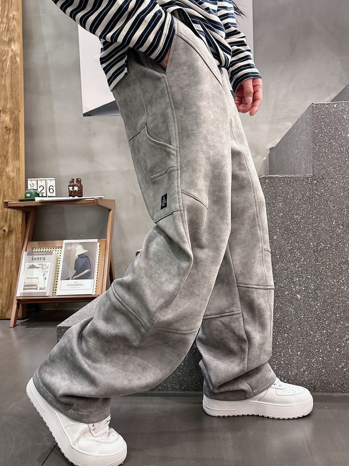 Louis Vuitton Basic Clothing M-l-xl