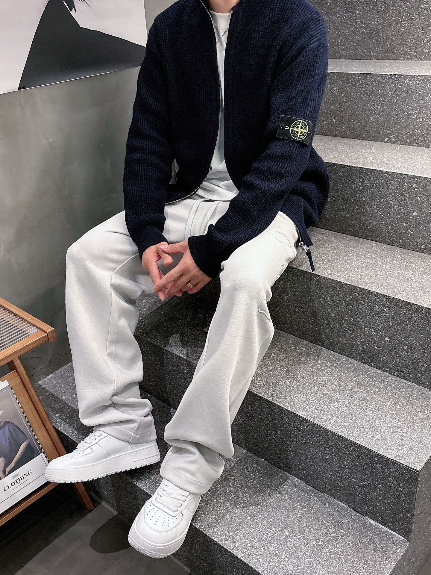 Louis Vuitton Basic Clothing M-l-xl