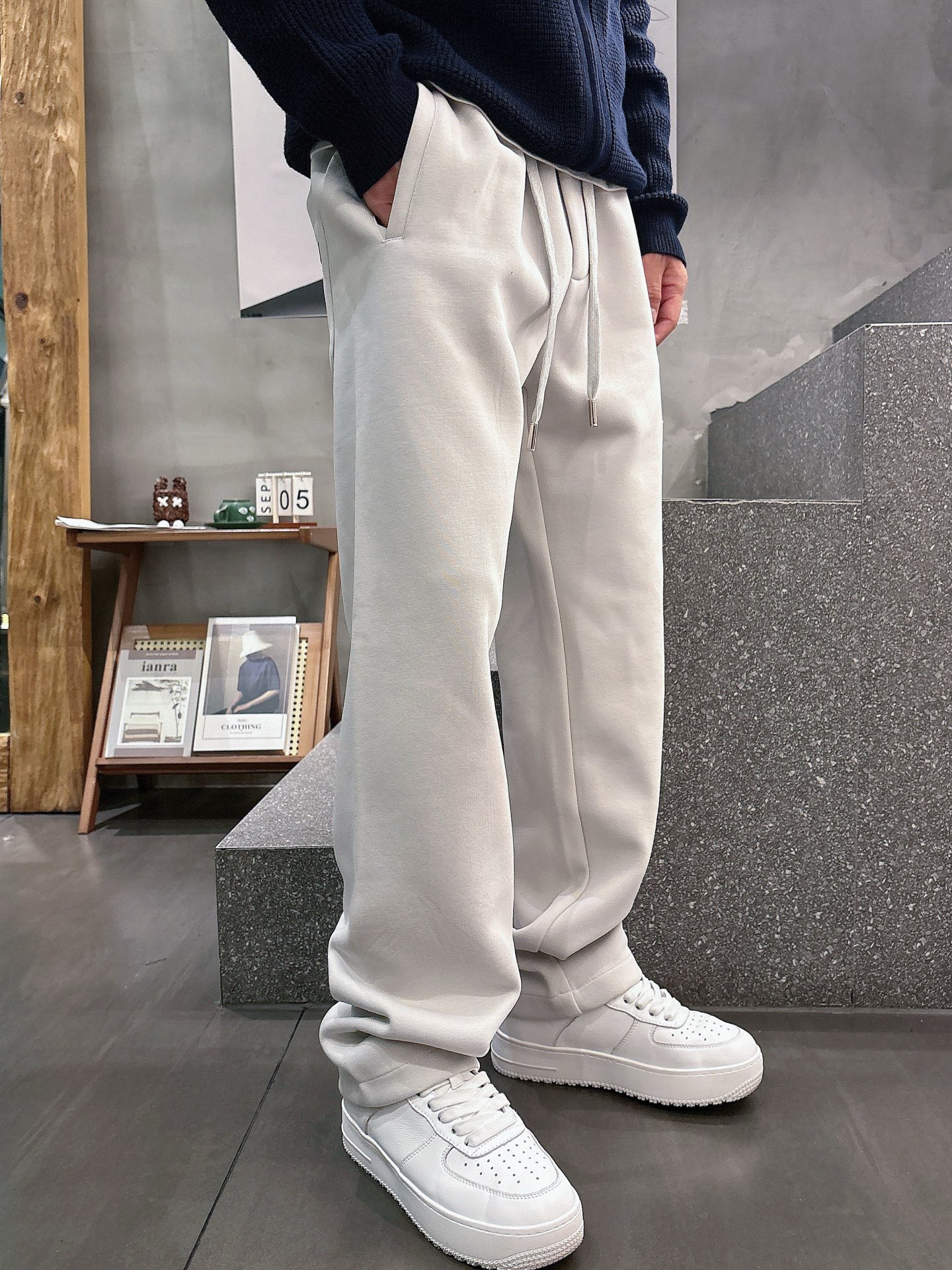 Louis Vuitton Basic Clothing M-l-xl