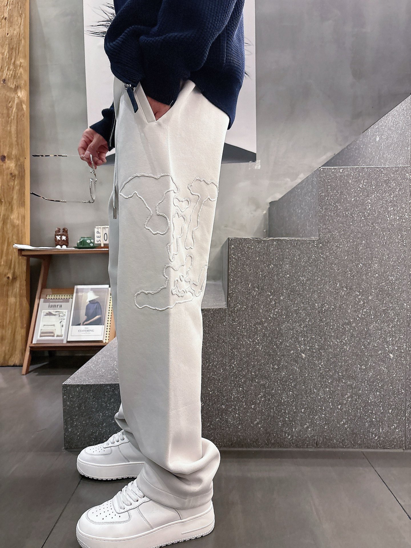 Louis Vuitton Basic Clothing M-l-xl