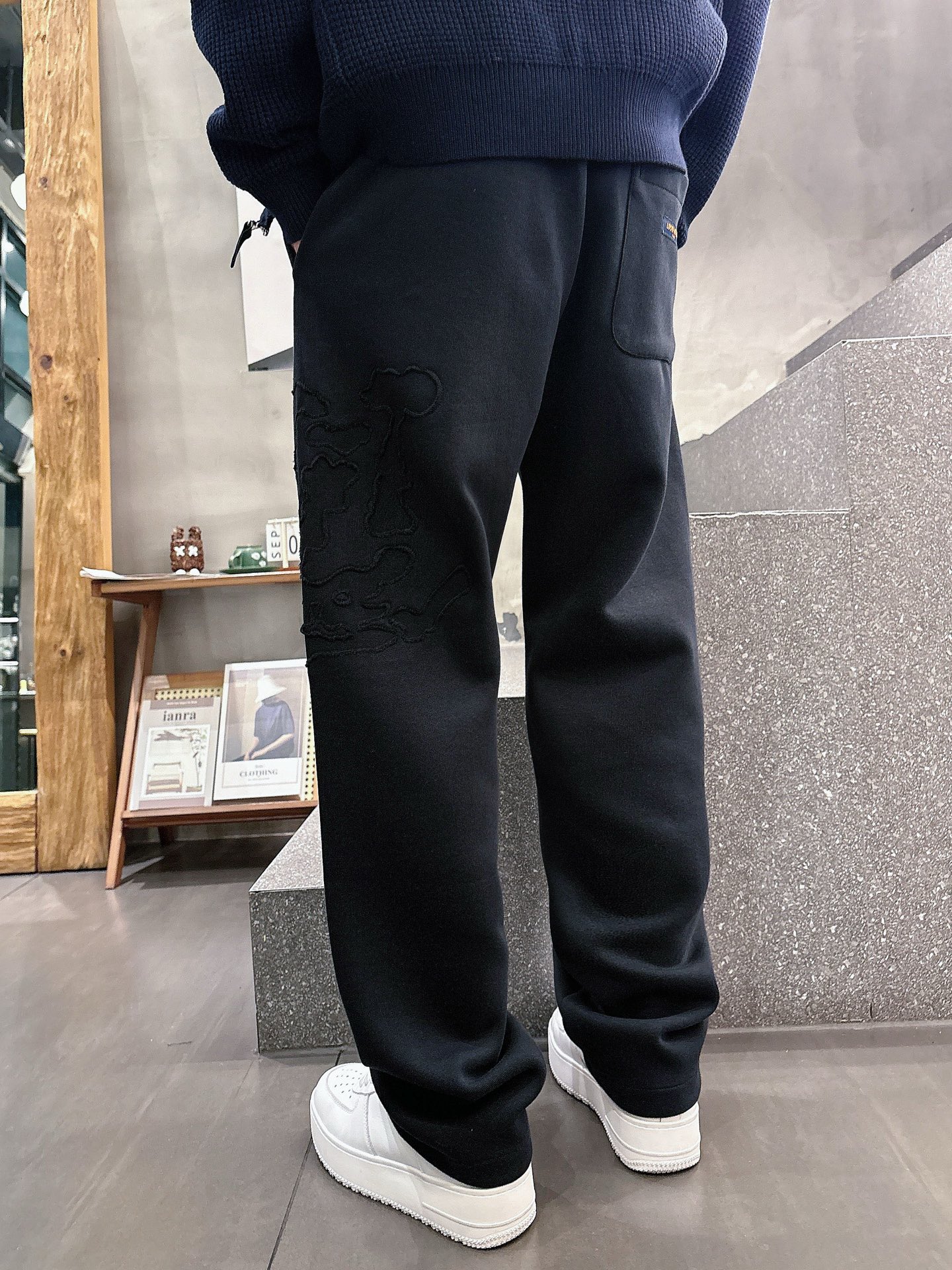 Louis Vuitton Basic Clothing M-l-xl