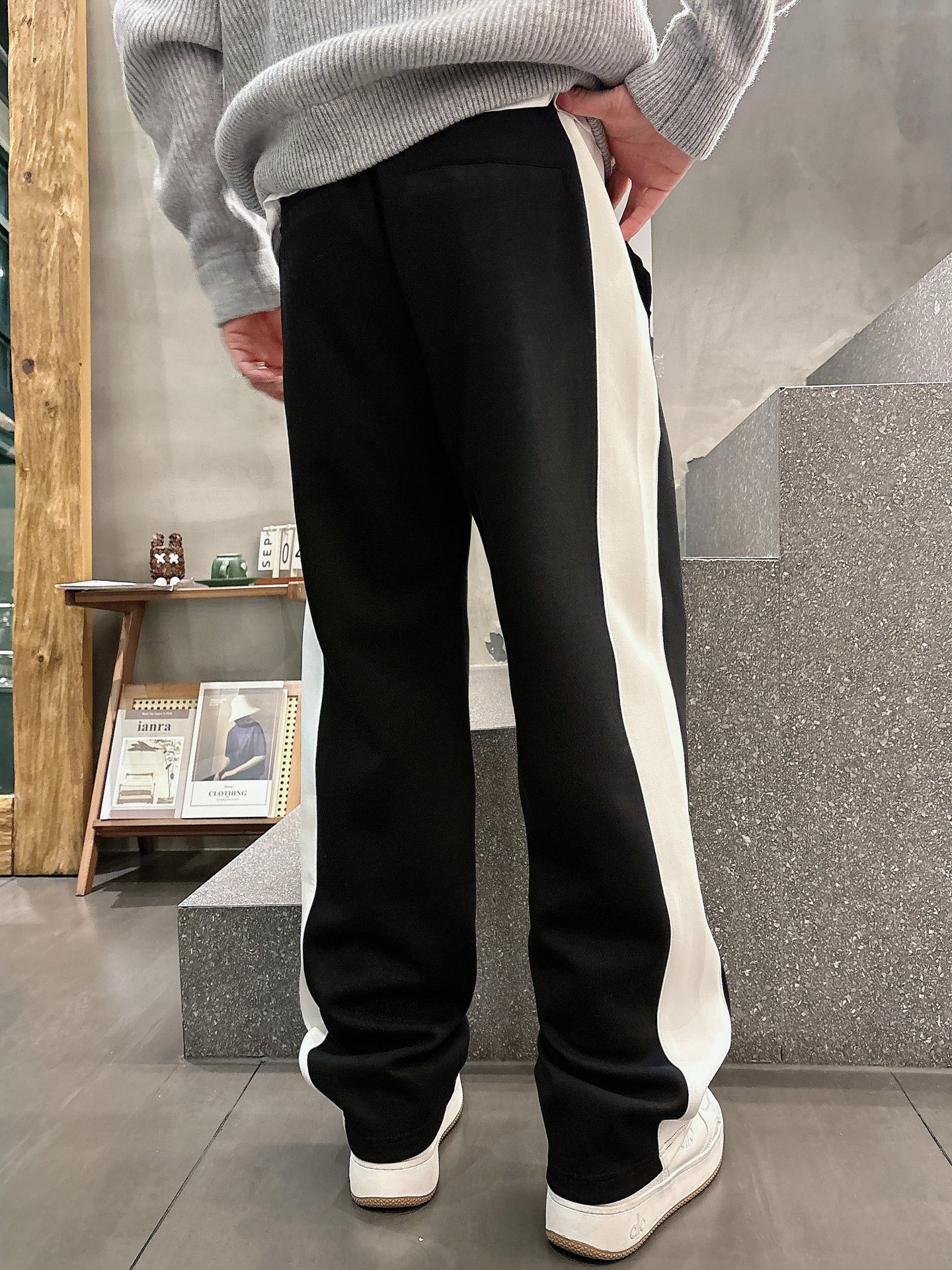 Louis Vuitton Basic Clothing M-l-xl