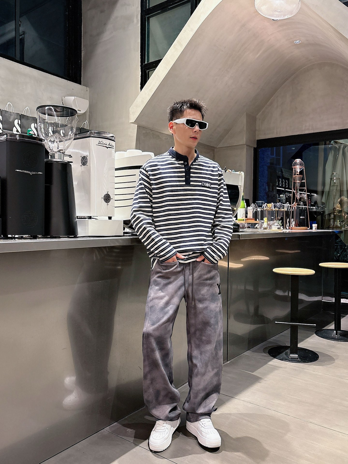 Louis Vuitton Basic Clothing M-l-xl