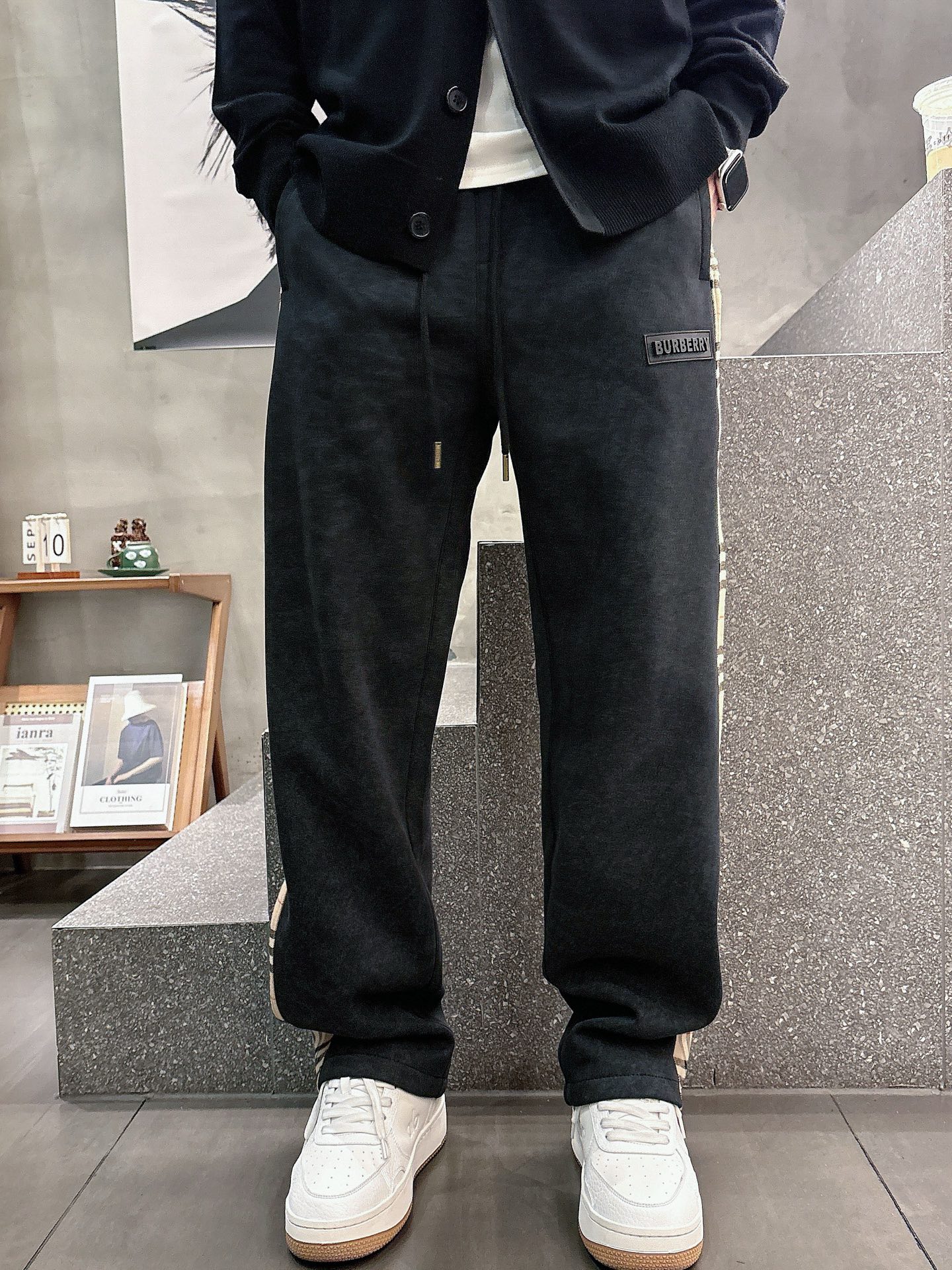 Burberry Basic Clothing M-l-xl