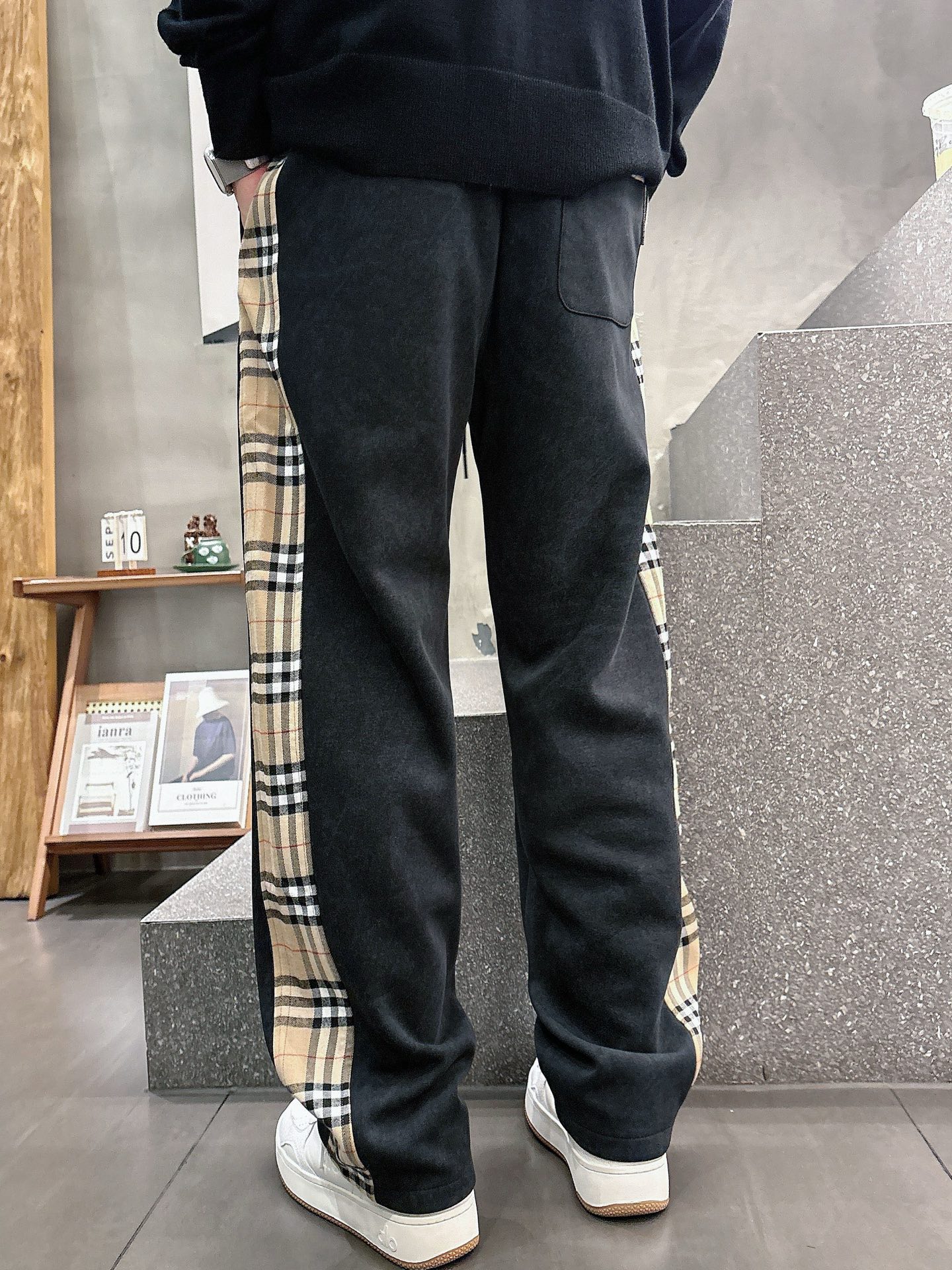 Burberry Basic Clothing M-l-xl