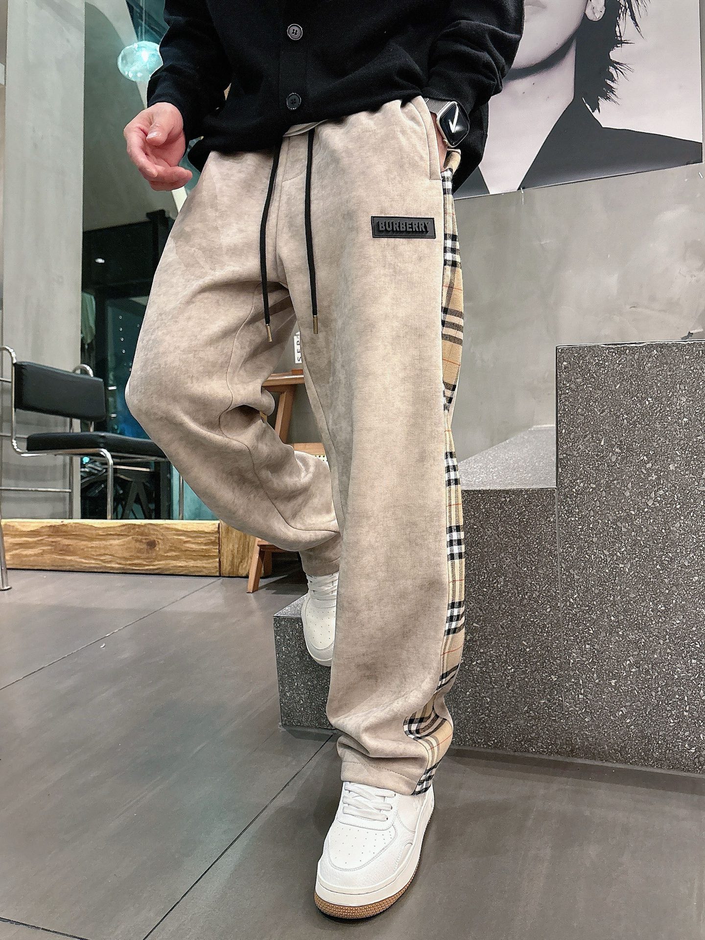 Burberry Basic Clothing M-l-xl