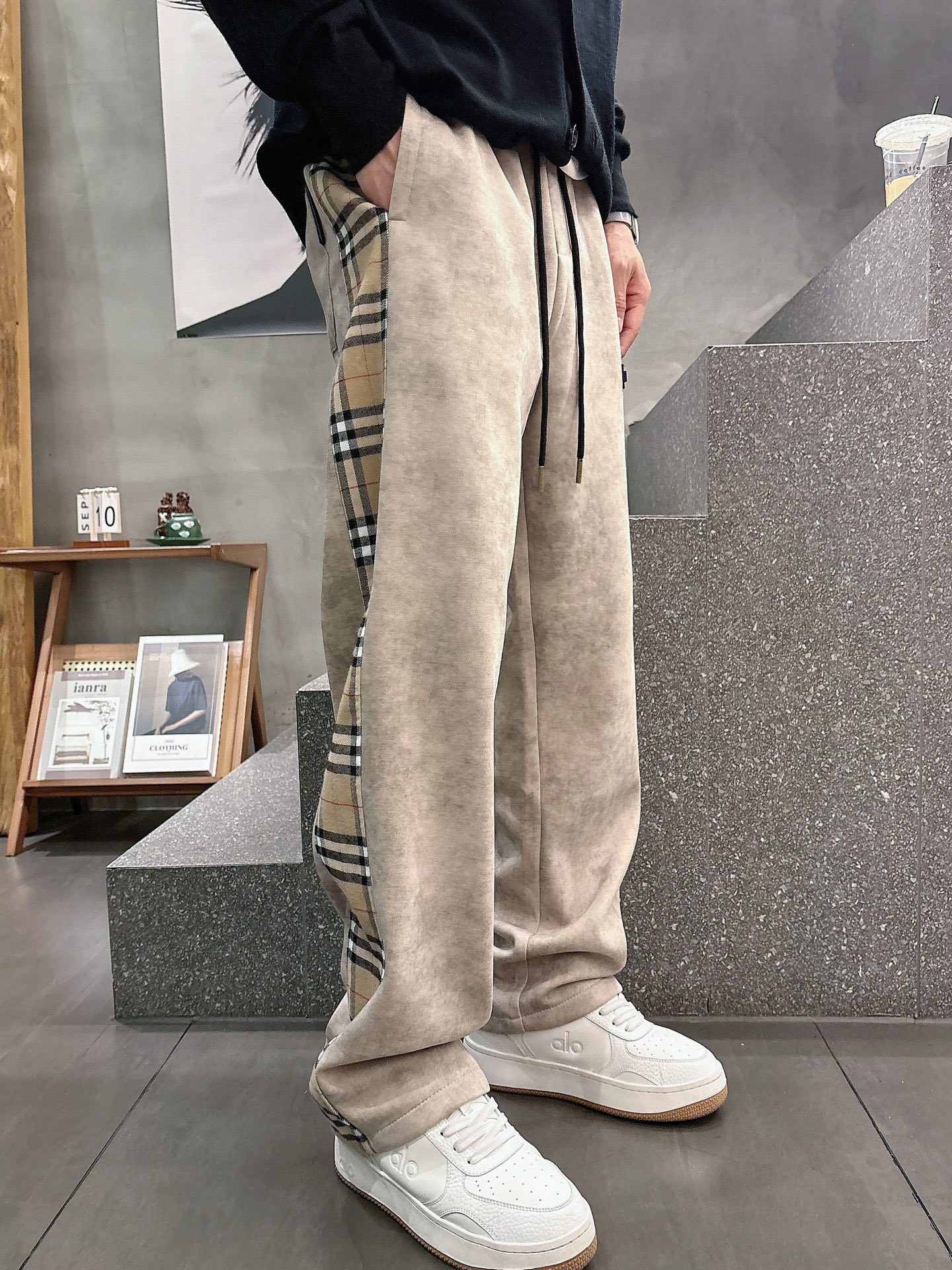 Burberry Basic Clothing M-l-xl