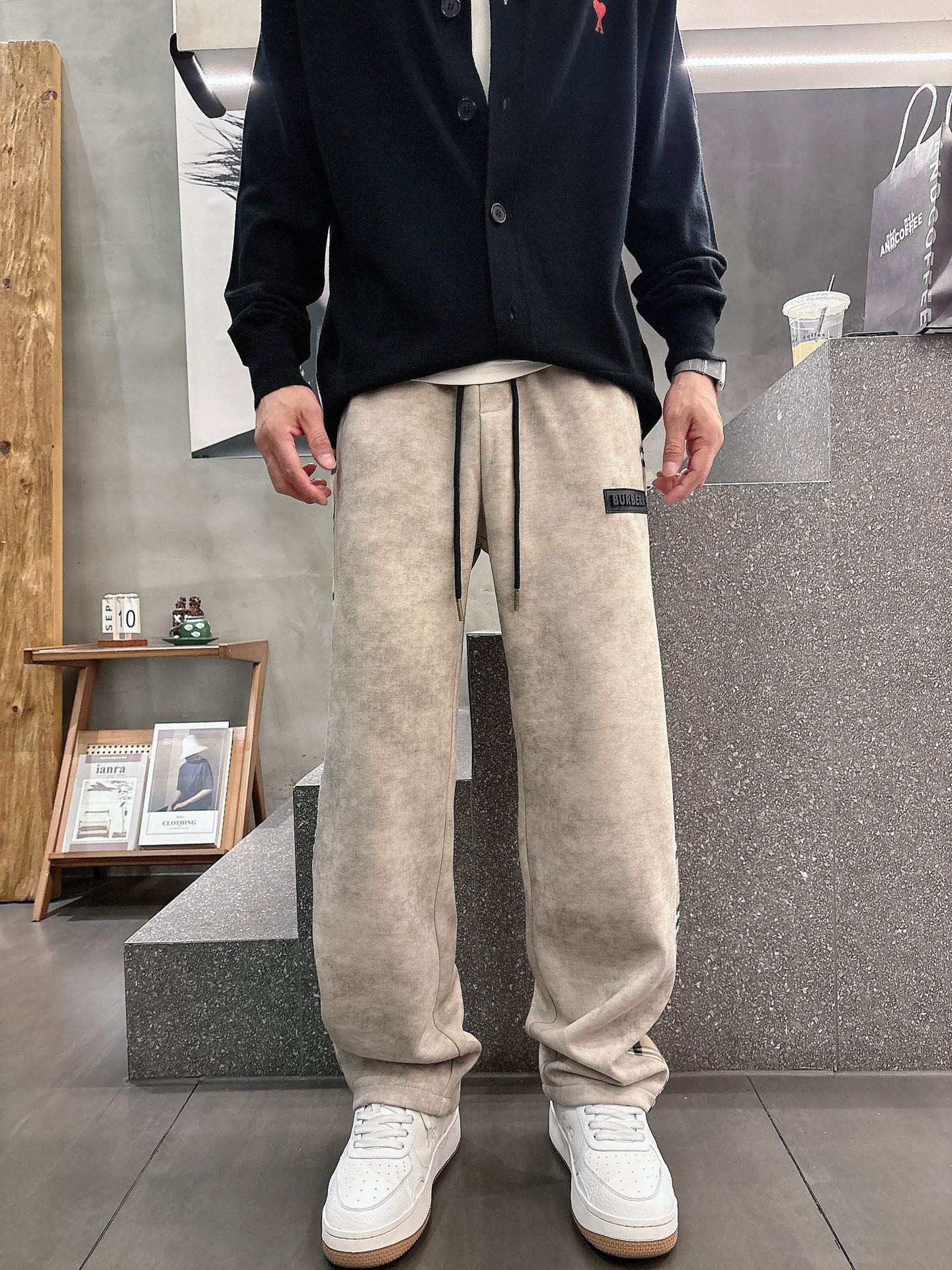 Burberry Basic Clothing M-l-xl