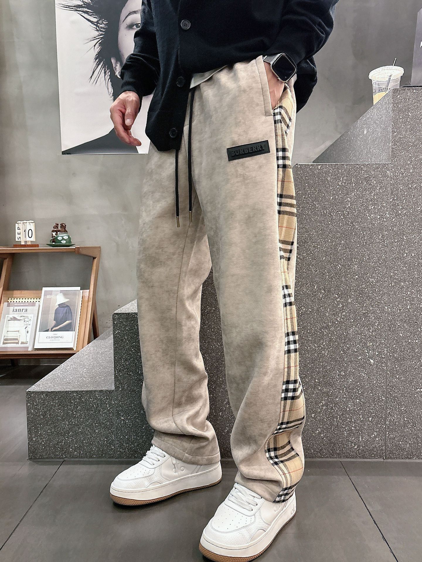 Burberry Basic Clothing M-l-xl
