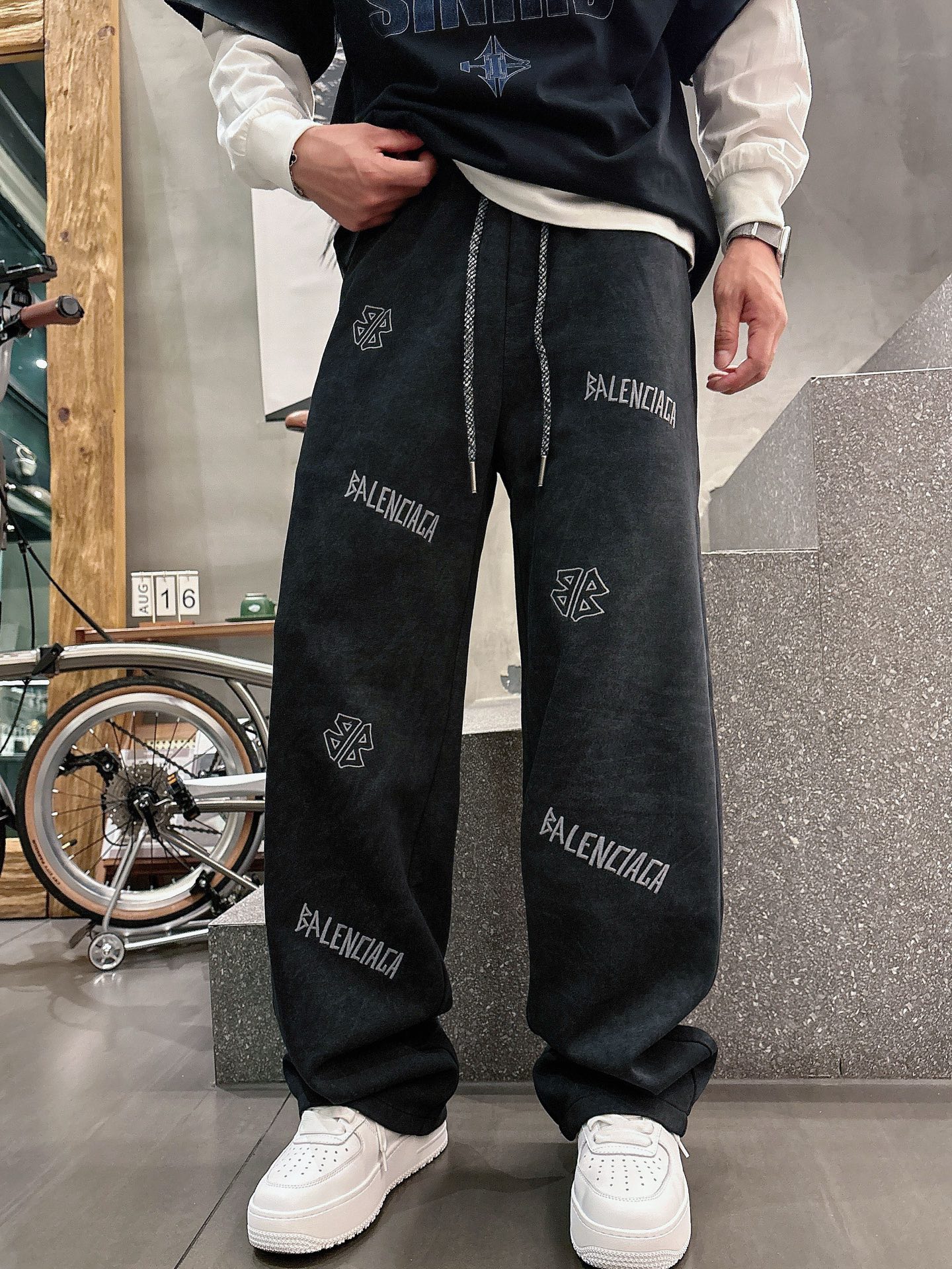 Balenciaga Basic Clothing M-l-xl