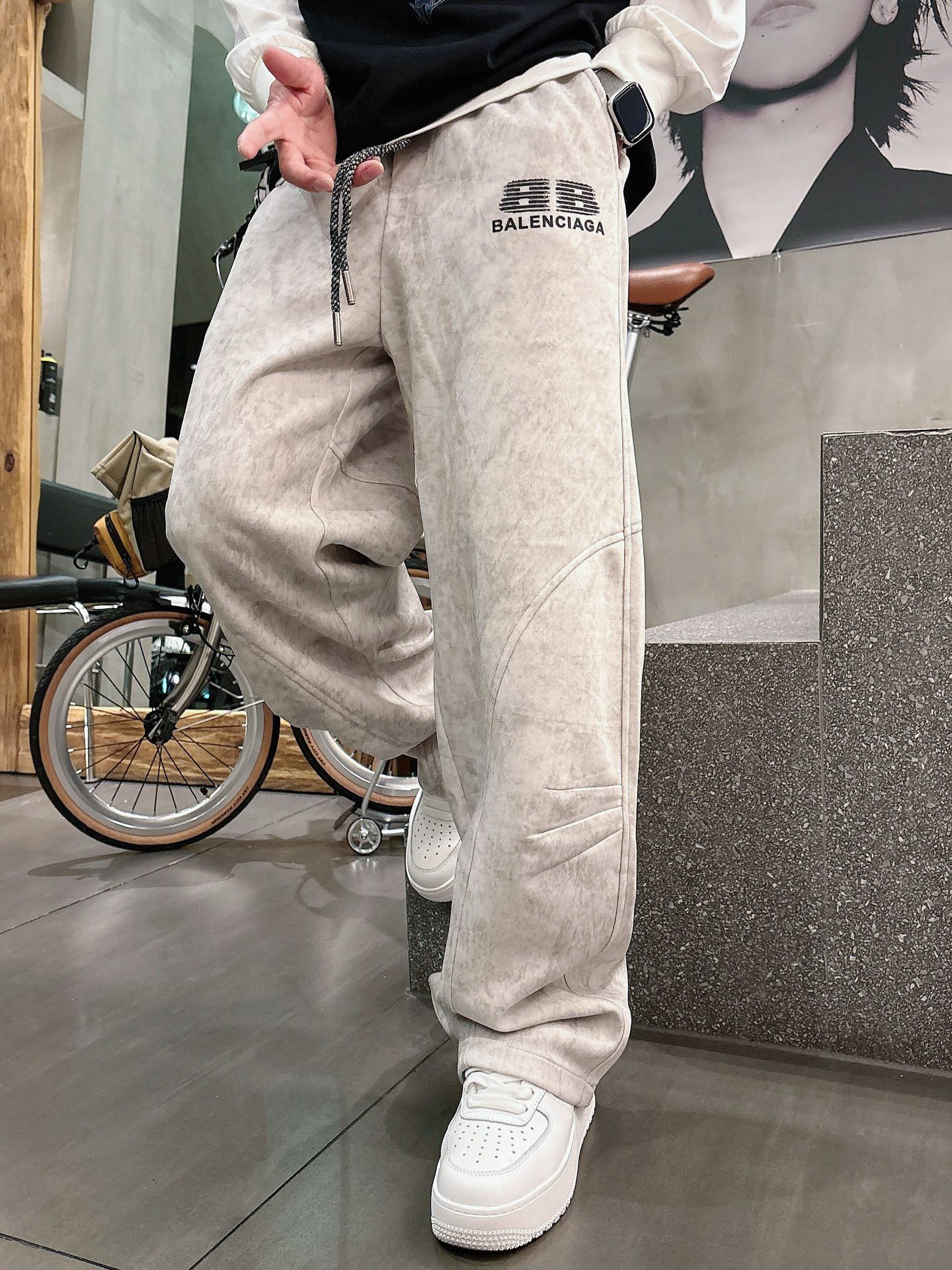 Balenciaga Basic Clothing M-l-xl