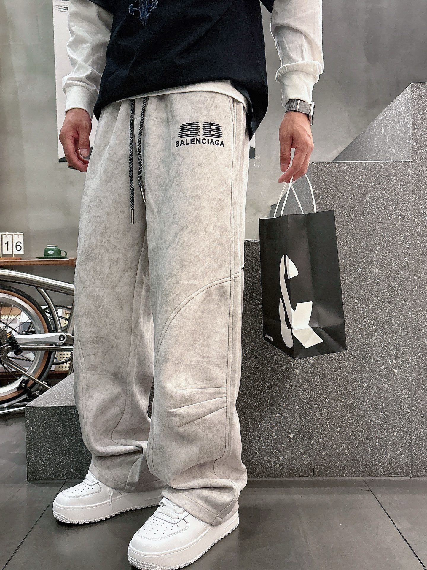 Balenciaga Basic Clothing M-l-xl