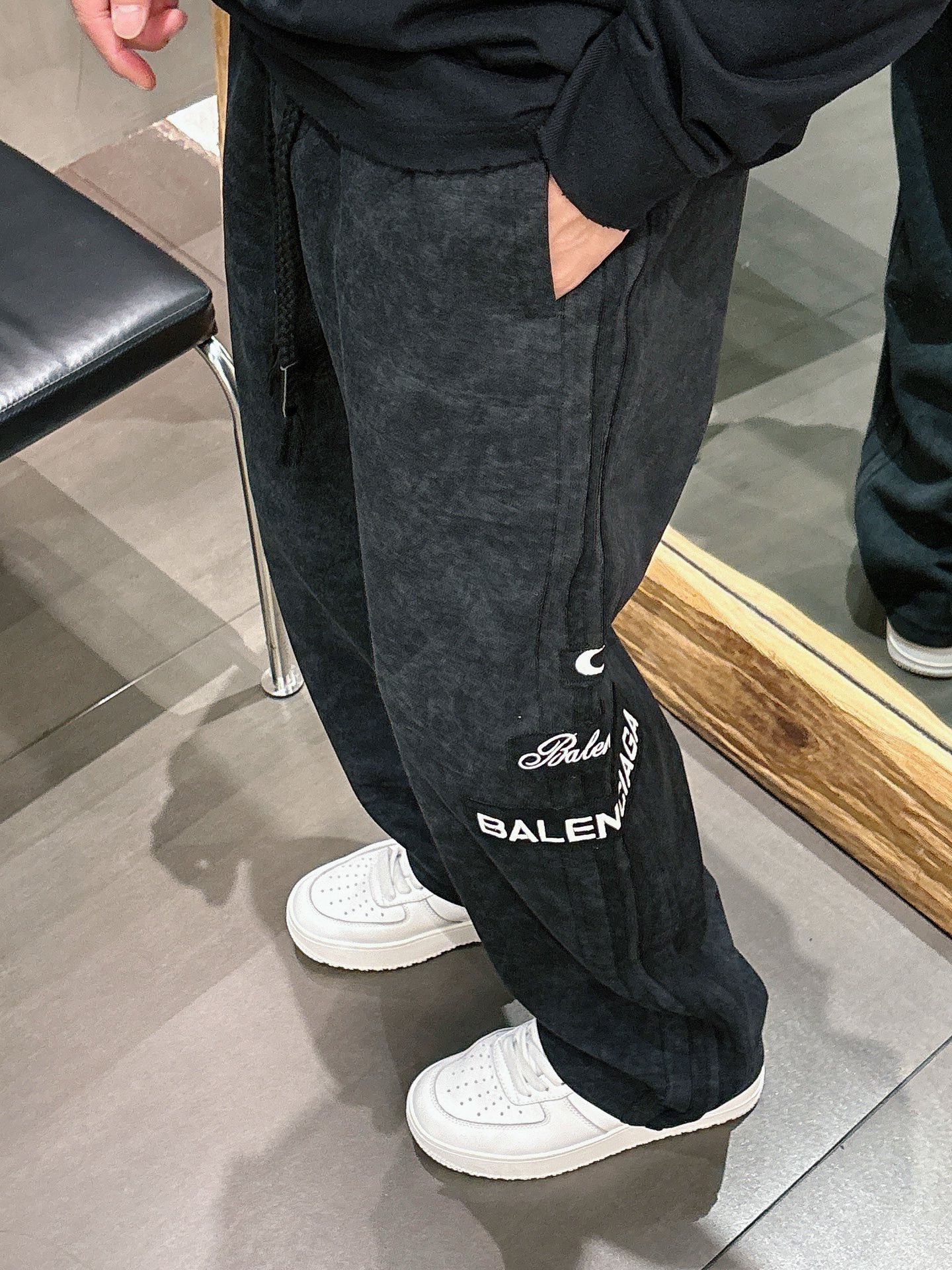 Balenciaga Basic Clothing M-l-xl