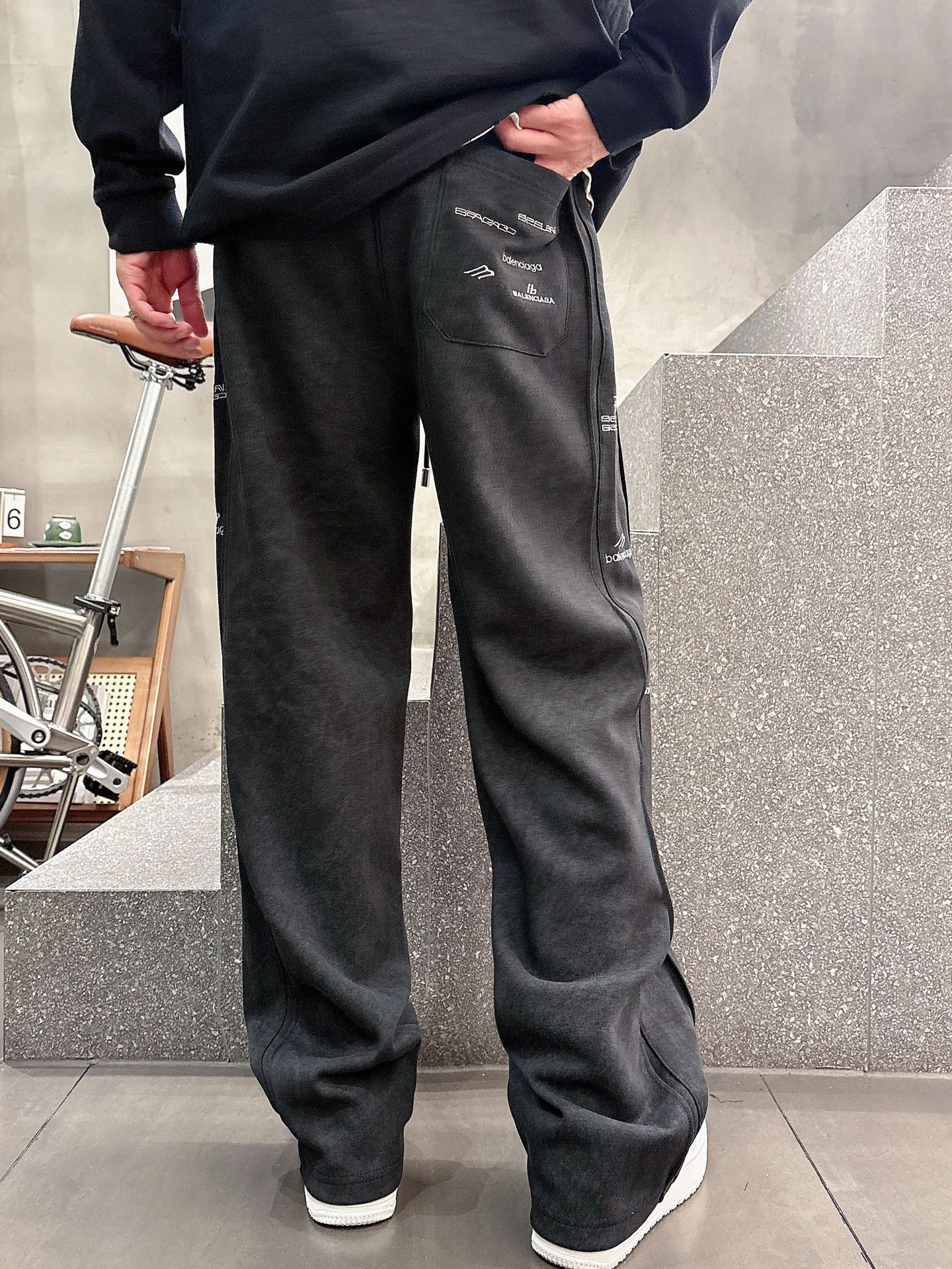 Balenciaga Basic Clothing M-l-xl