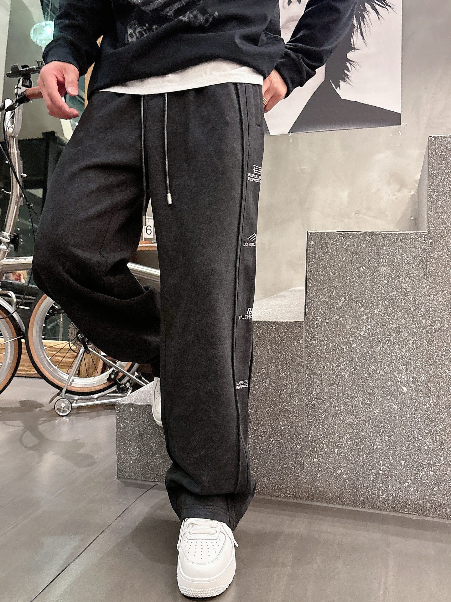 Balenciaga Basic Clothing M-l-xl