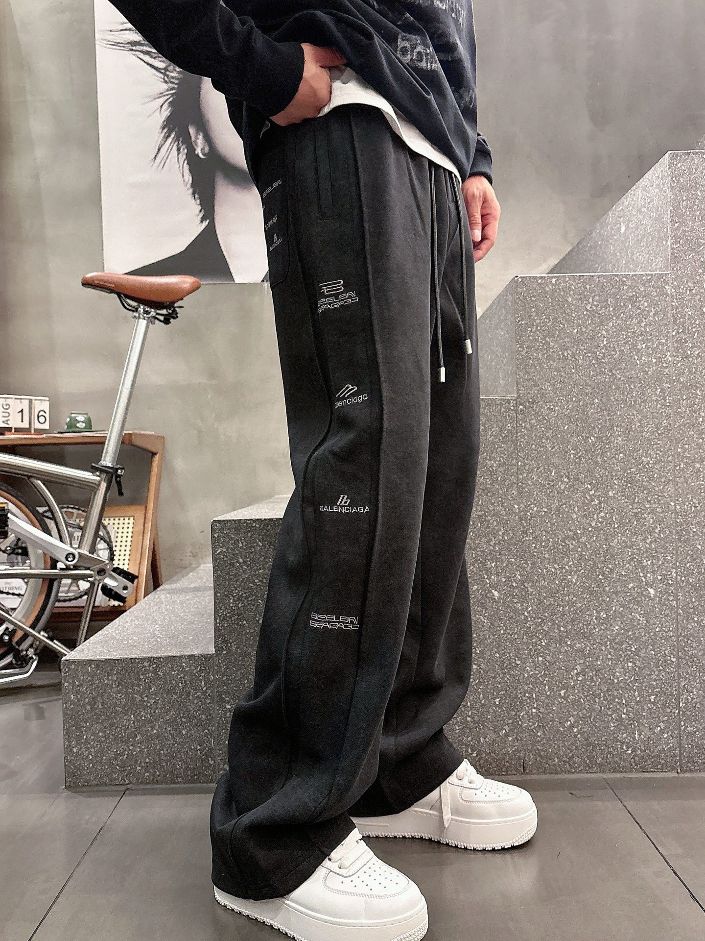 Balenciaga Basic Clothing M-l-xl