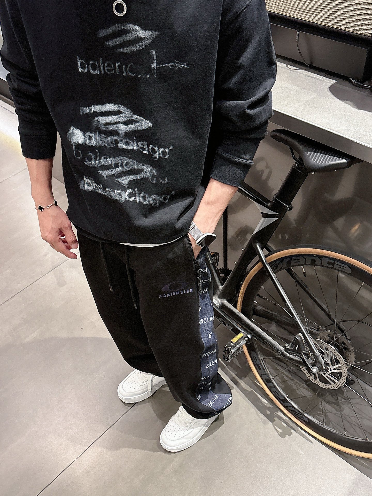 Balenciaga Basic Clothing M-l-xl