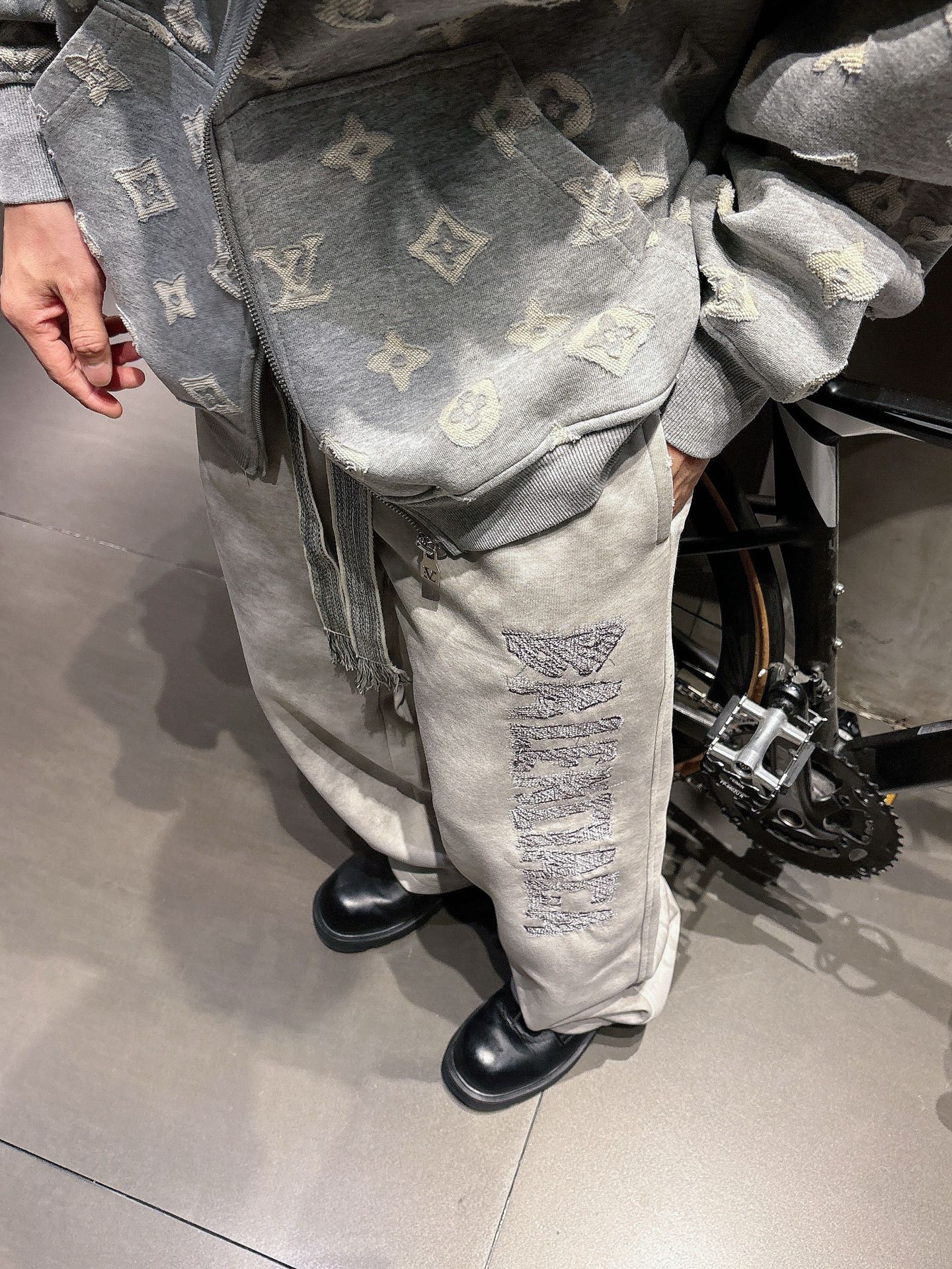 Balenciaga Basic Clothing M-l-xl