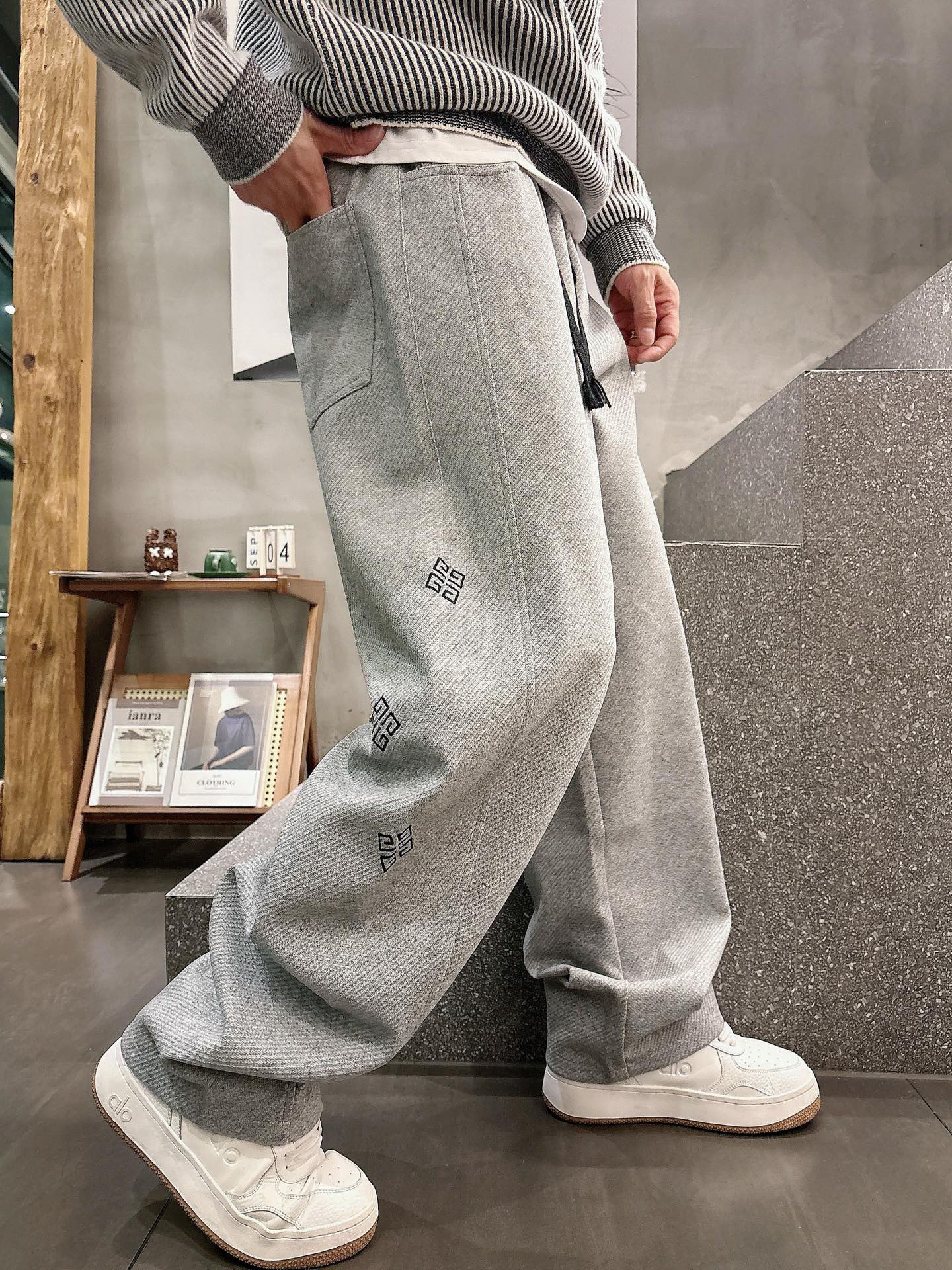 Givenchy Basic Clothing M-l-xl