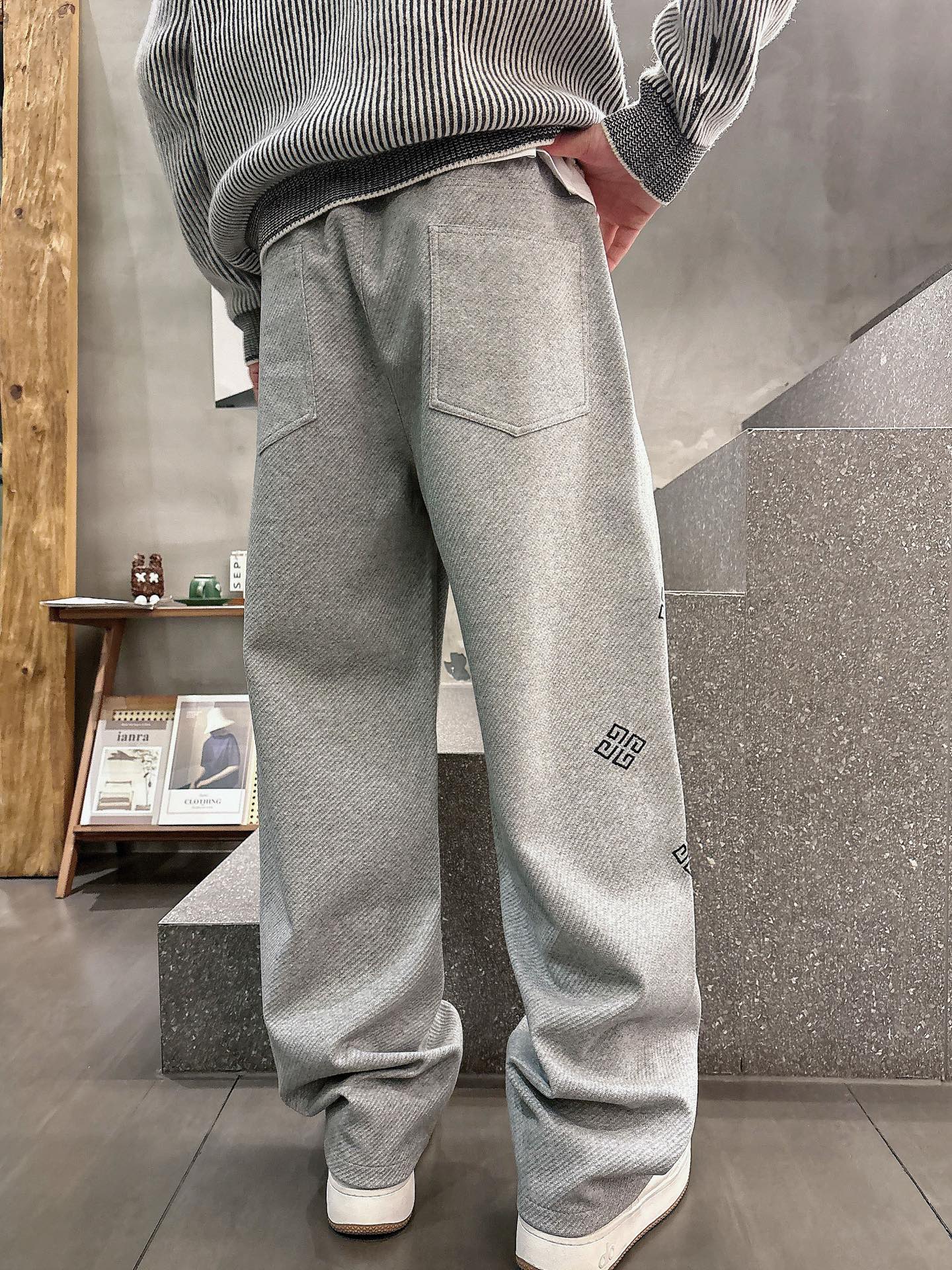 Givenchy Basic Clothing M-l-xl