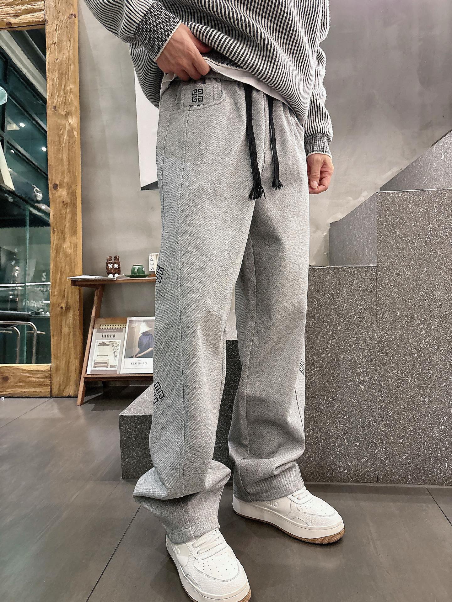 Givenchy Basic Clothing M-l-xl