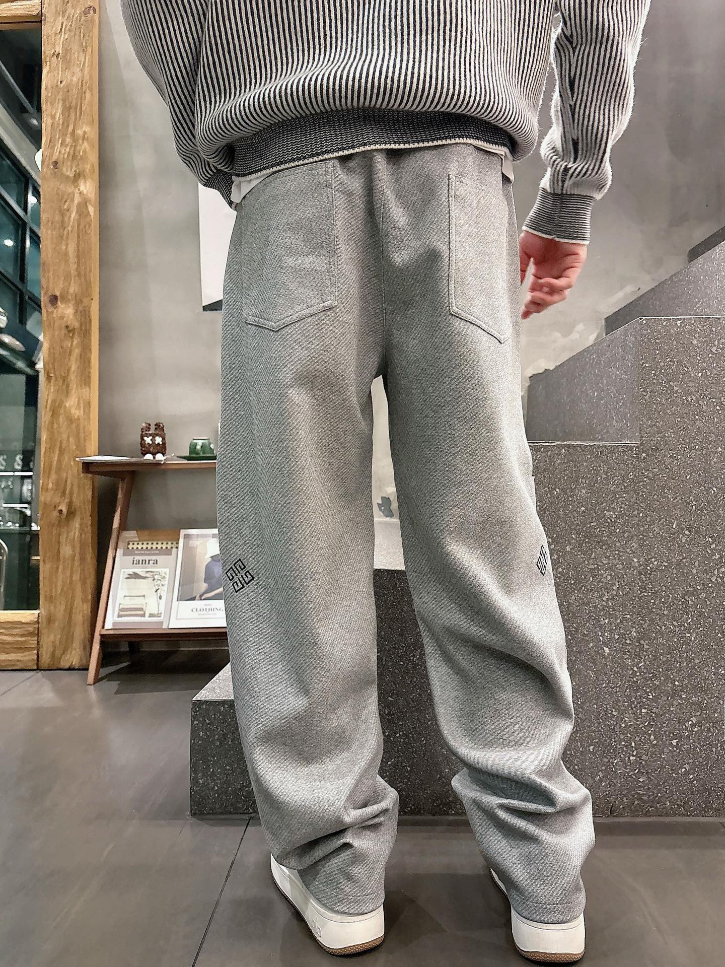 Givenchy Basic Clothing M-l-xl