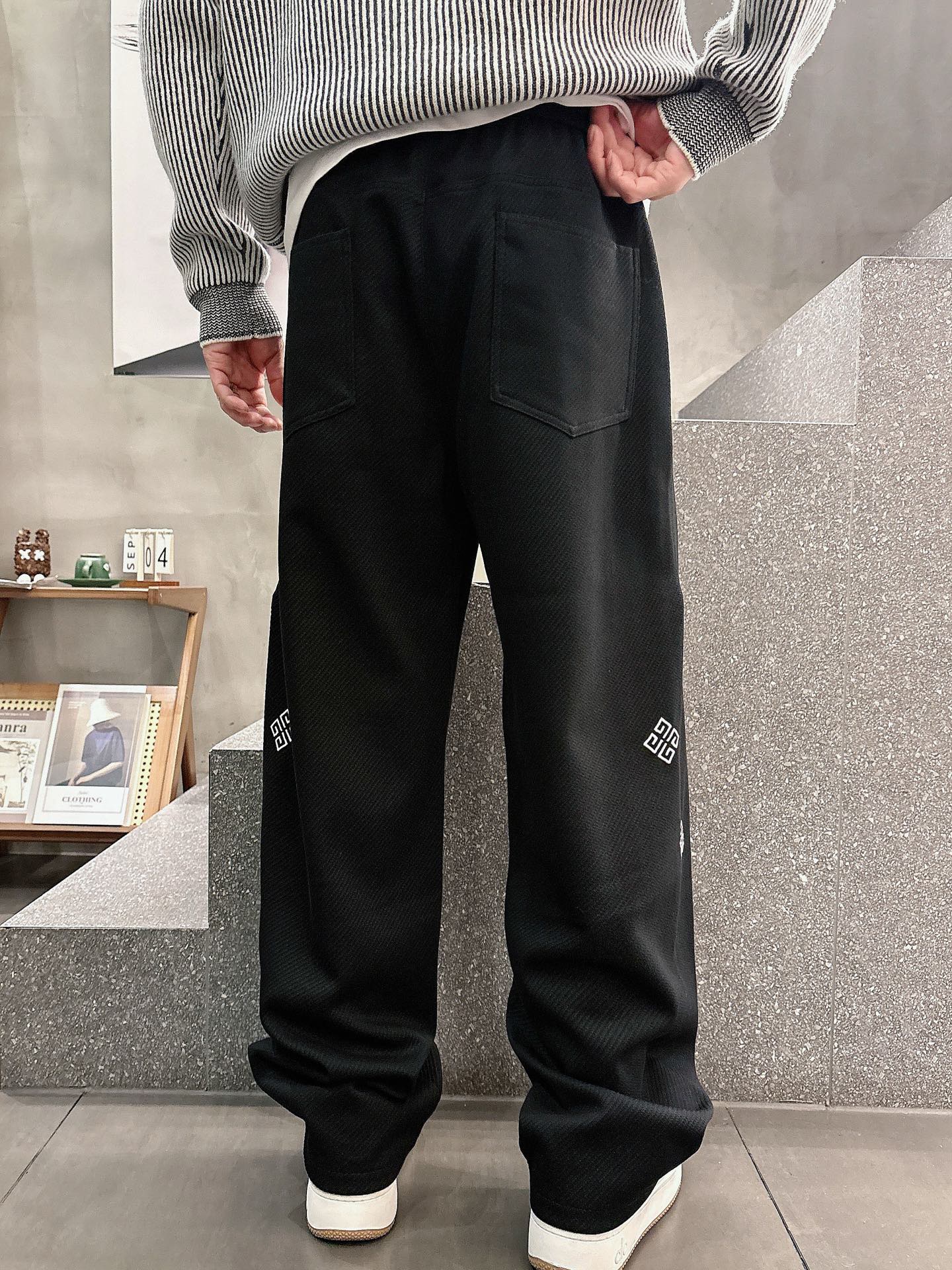 Givenchy Basic Clothing M-l-xl