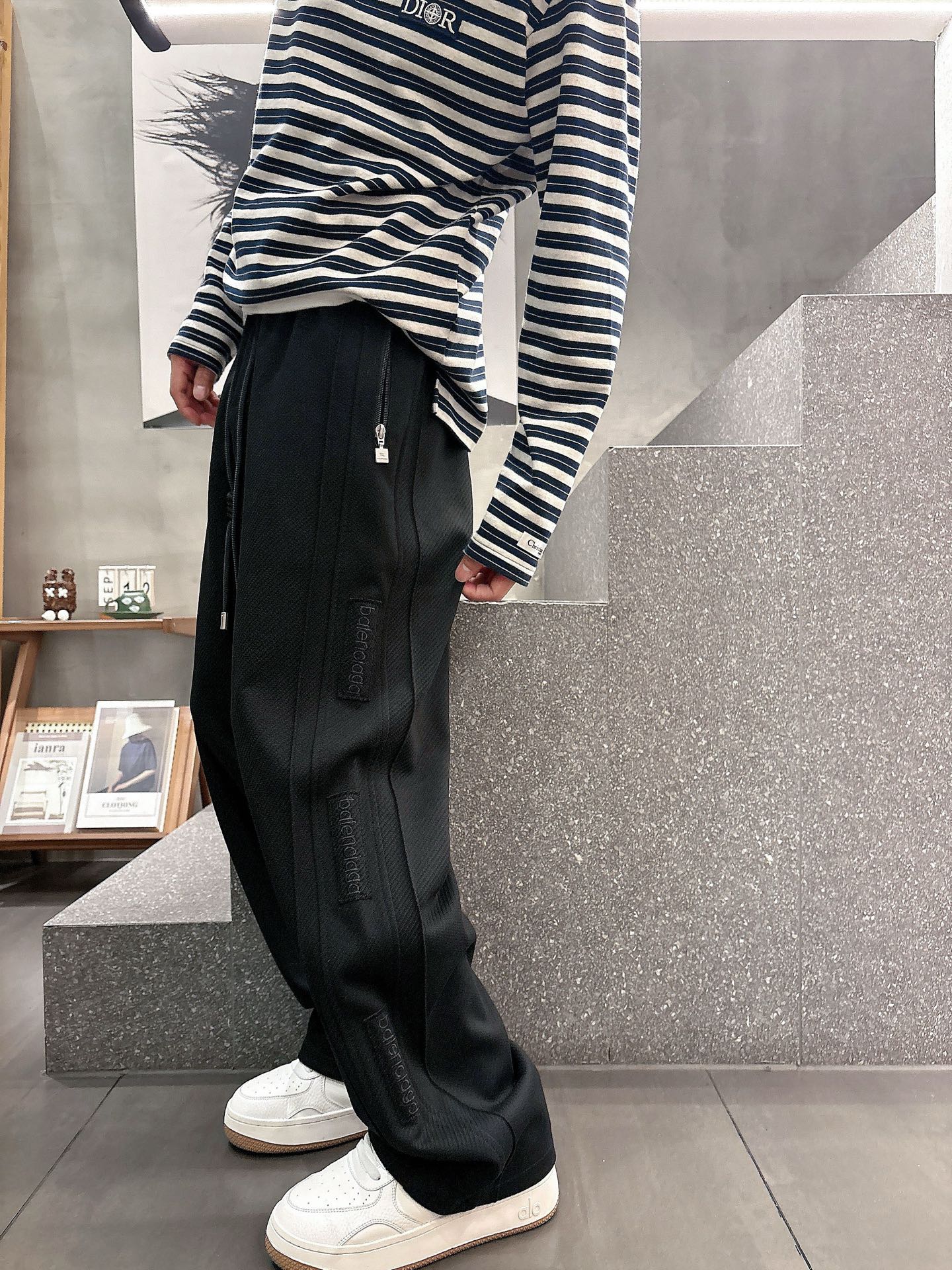 Balenciaga Basic Clothing M-l-xl