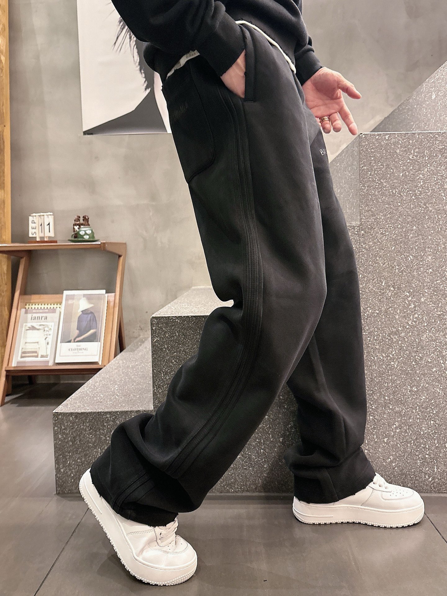 Balenciaga Basic Clothing M-l-xl