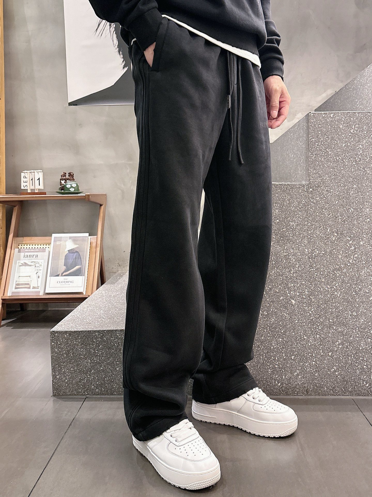 Balenciaga Basic Clothing M-l-xl