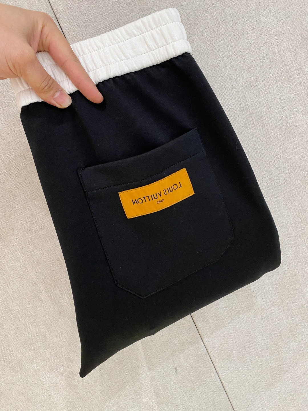 Louis Vuitton Basic Clothing S-m-l-xl