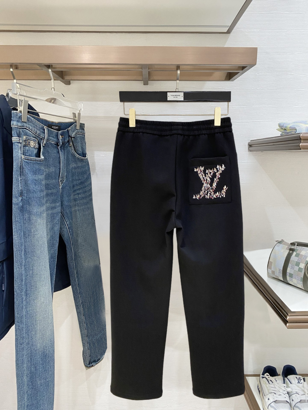 Louis Vuitton Basic Clothing S-m-l-xl