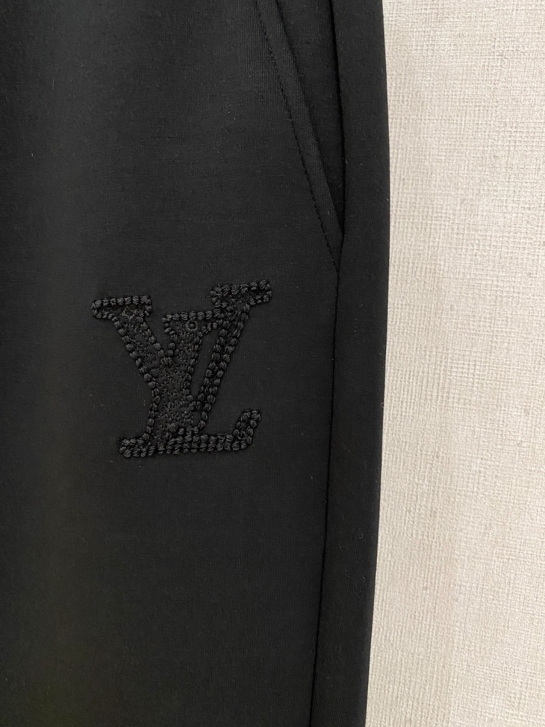 Louis Vuitton Basic Clothing S-m-l-xl